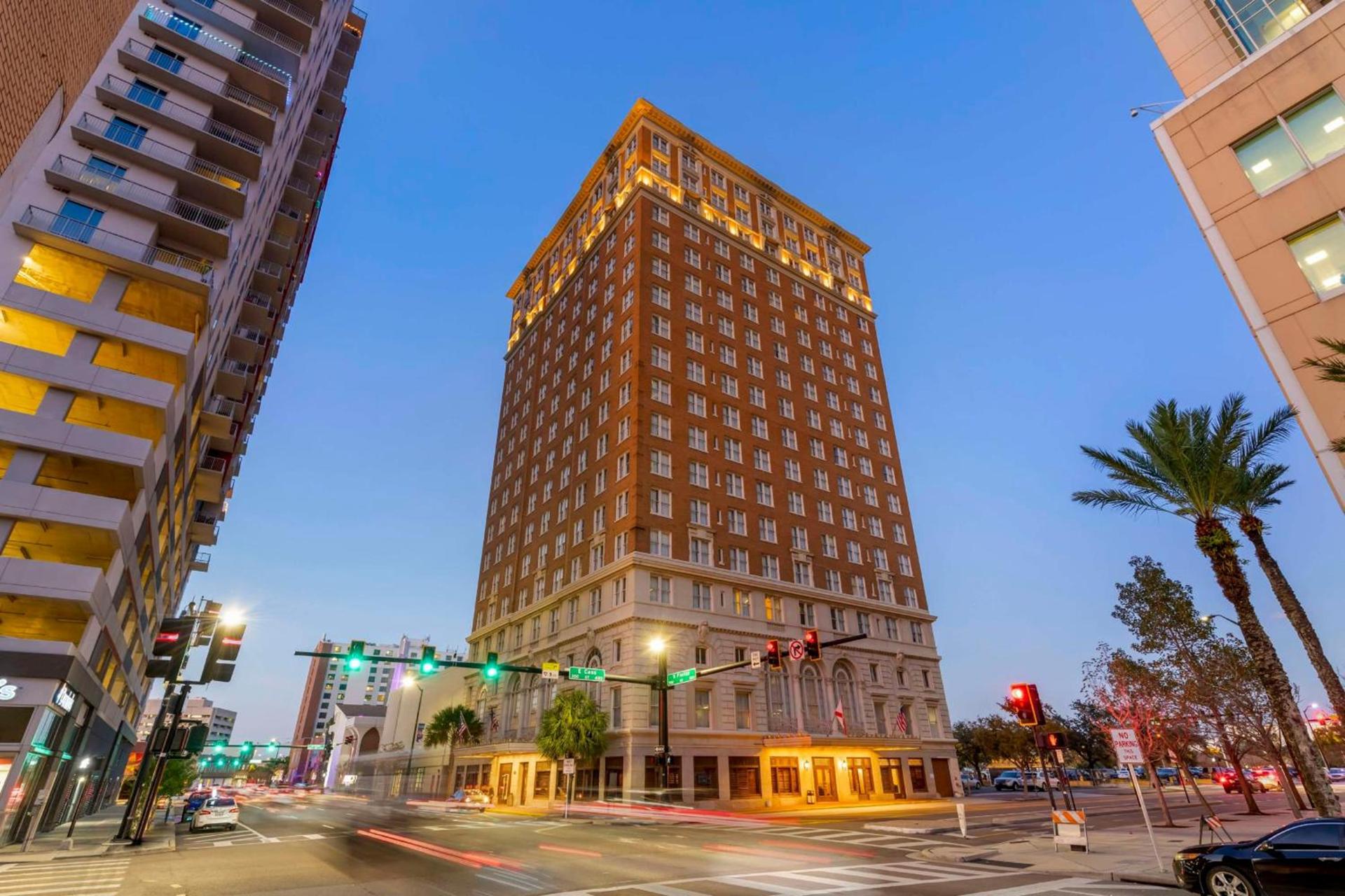 Hotel Flor Tampa Downtown, Tapestry Collection By Hilton — hotel in Tampa