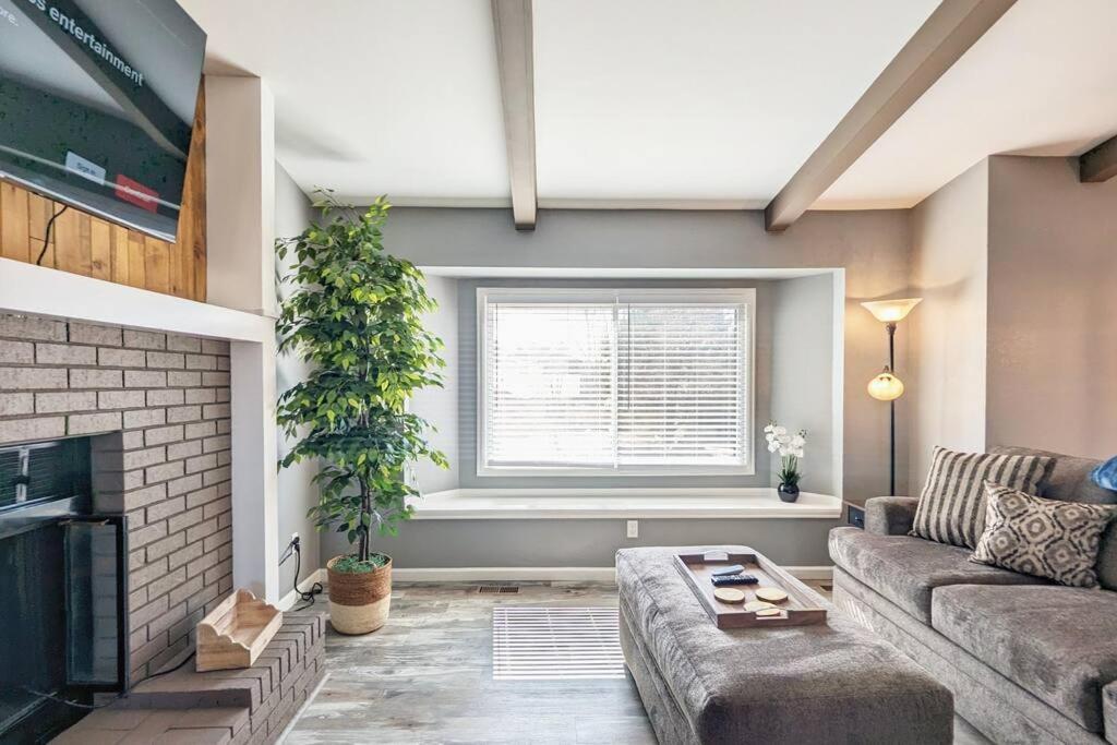 The Peakview Mirage [Newly Renovated Near USAFA] photo 24