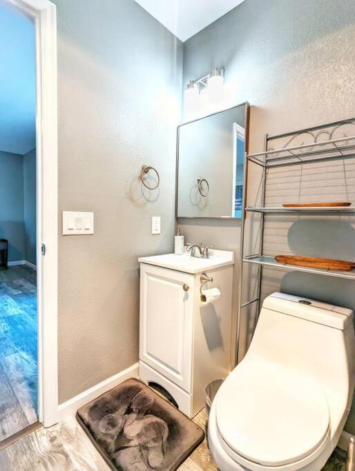 The Peakview Mirage [Newly Renovated Near USAFA] photo 13