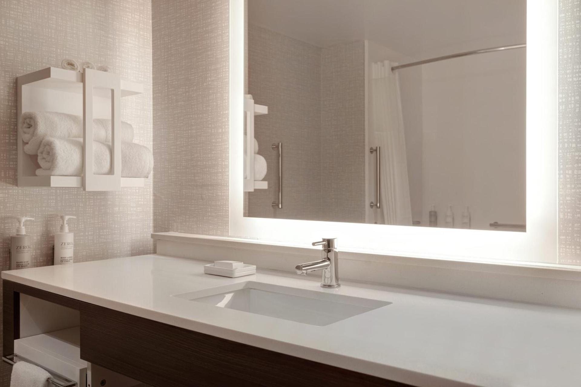 Hampton Inn Chicago Orland Park photo 37