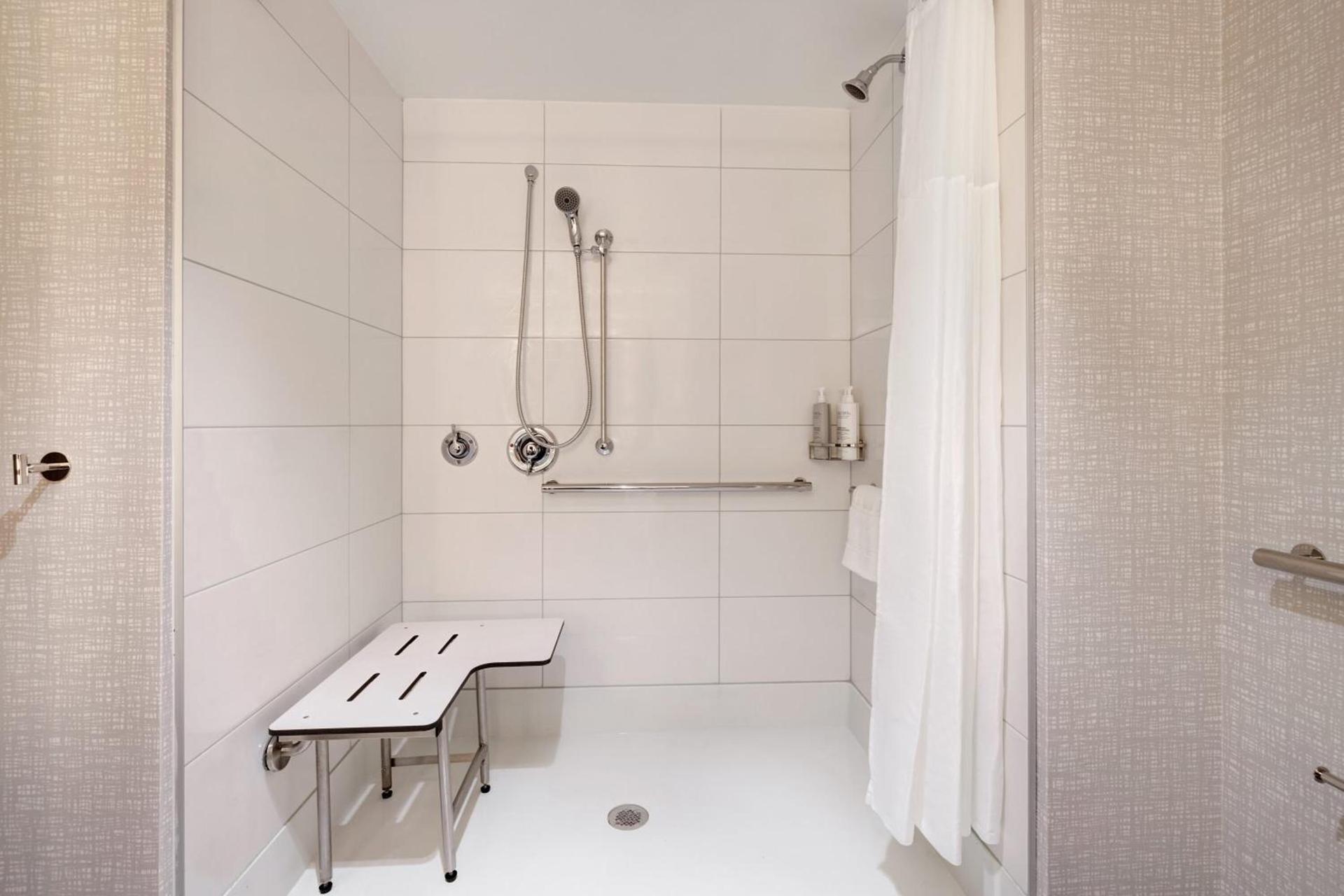 Hampton Inn Chicago Orland Park photo 10