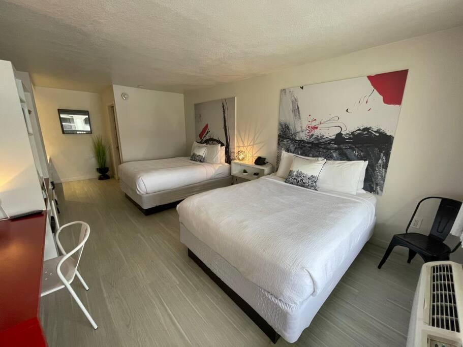 Cozy hotel with Super location near Disney photo 21