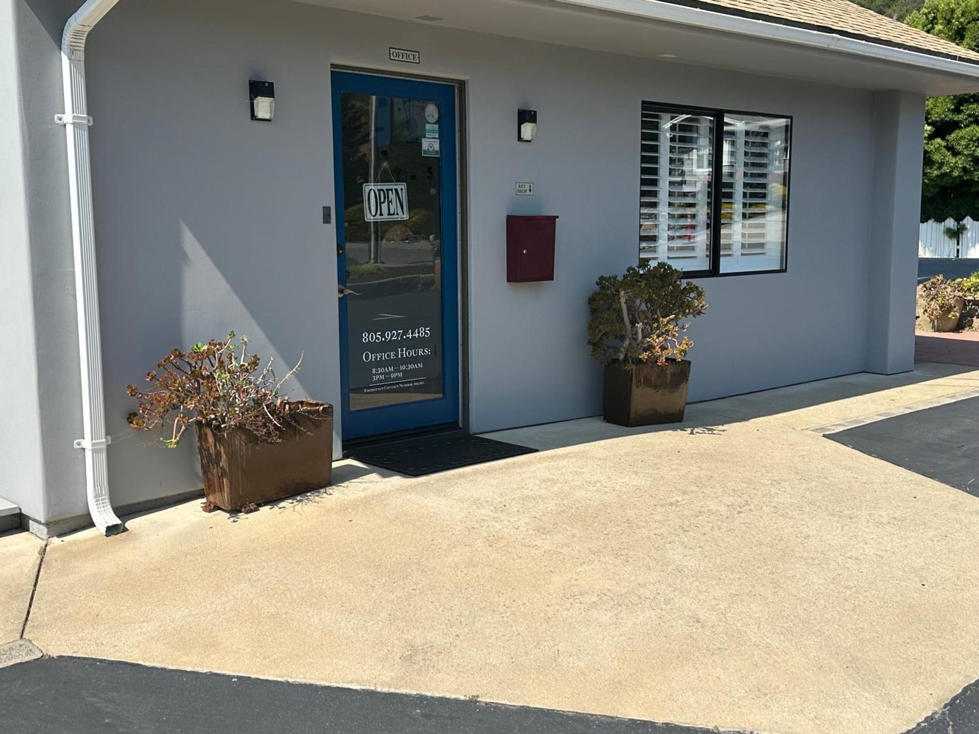Cambria Palms Motel photo 30