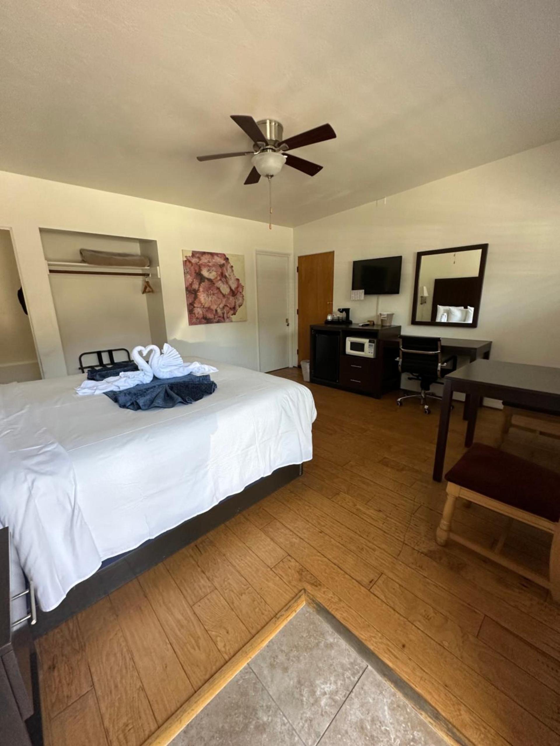 Cambria Palms Motel photo 3