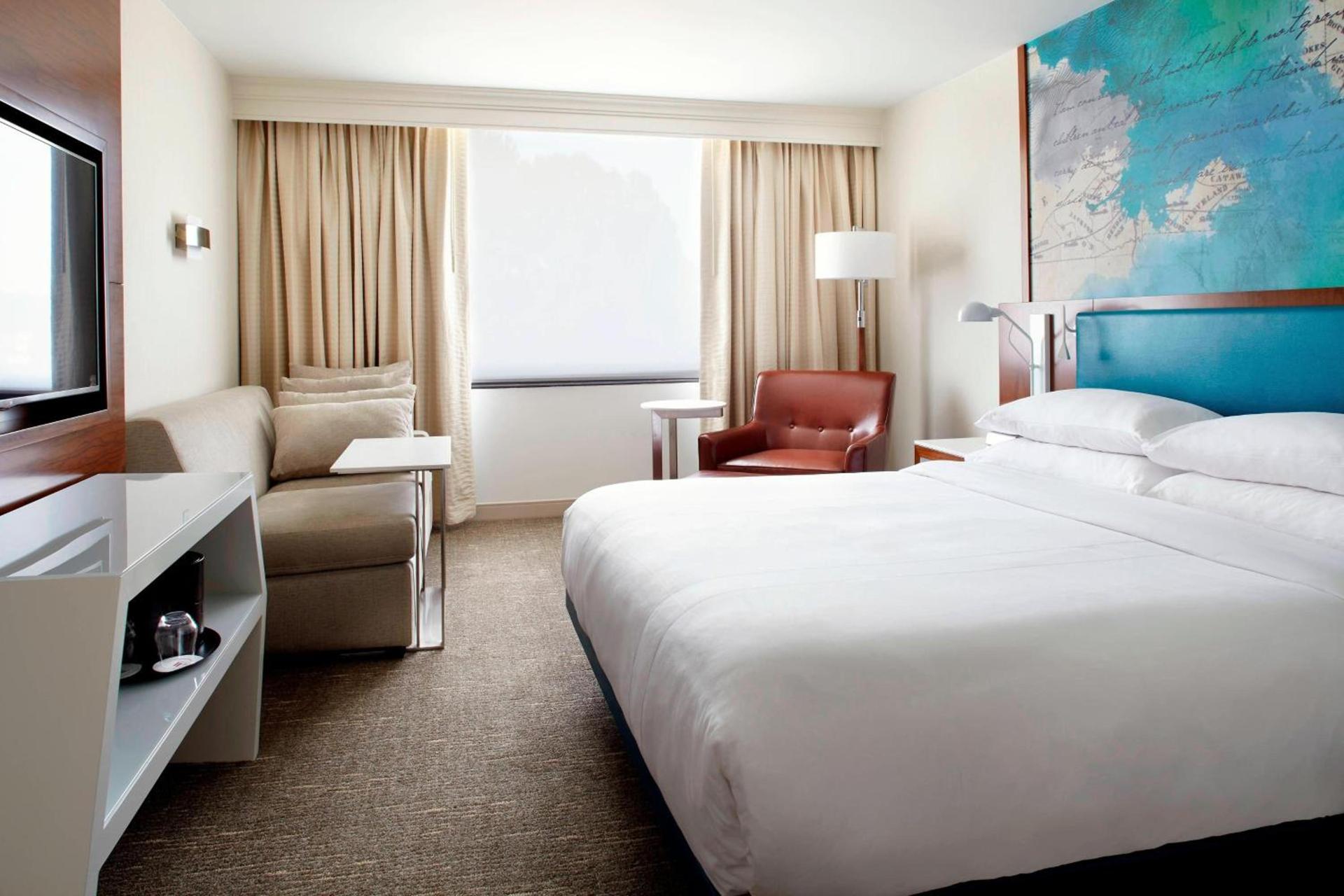 Raleigh Marriott Crabtree Valley photo 10