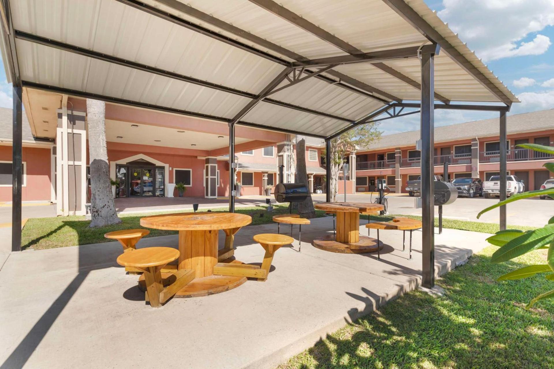 Best Western Plus Edinburg Inn & Suites photo 6