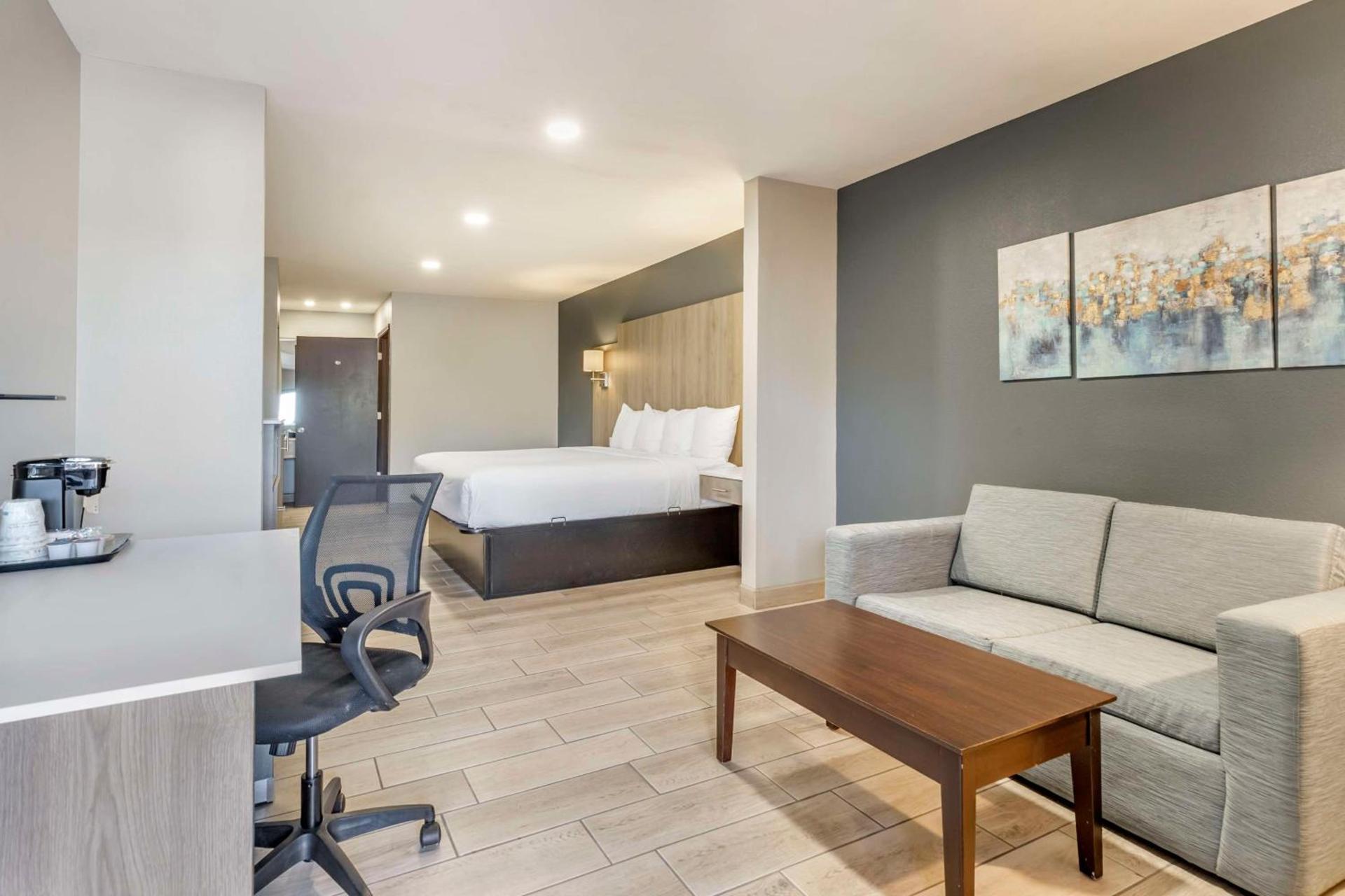 Best Western Plus Edinburg Inn & Suites photo 46