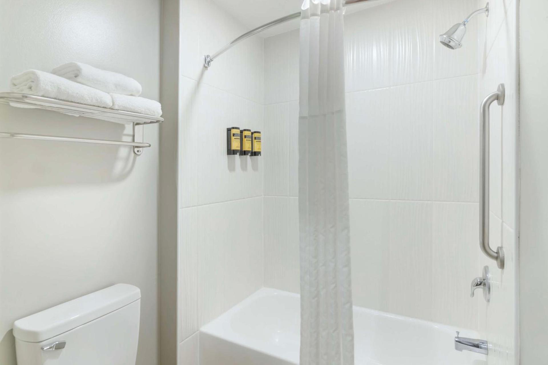 Best Western Plus Edinburg Inn & Suites photo 13