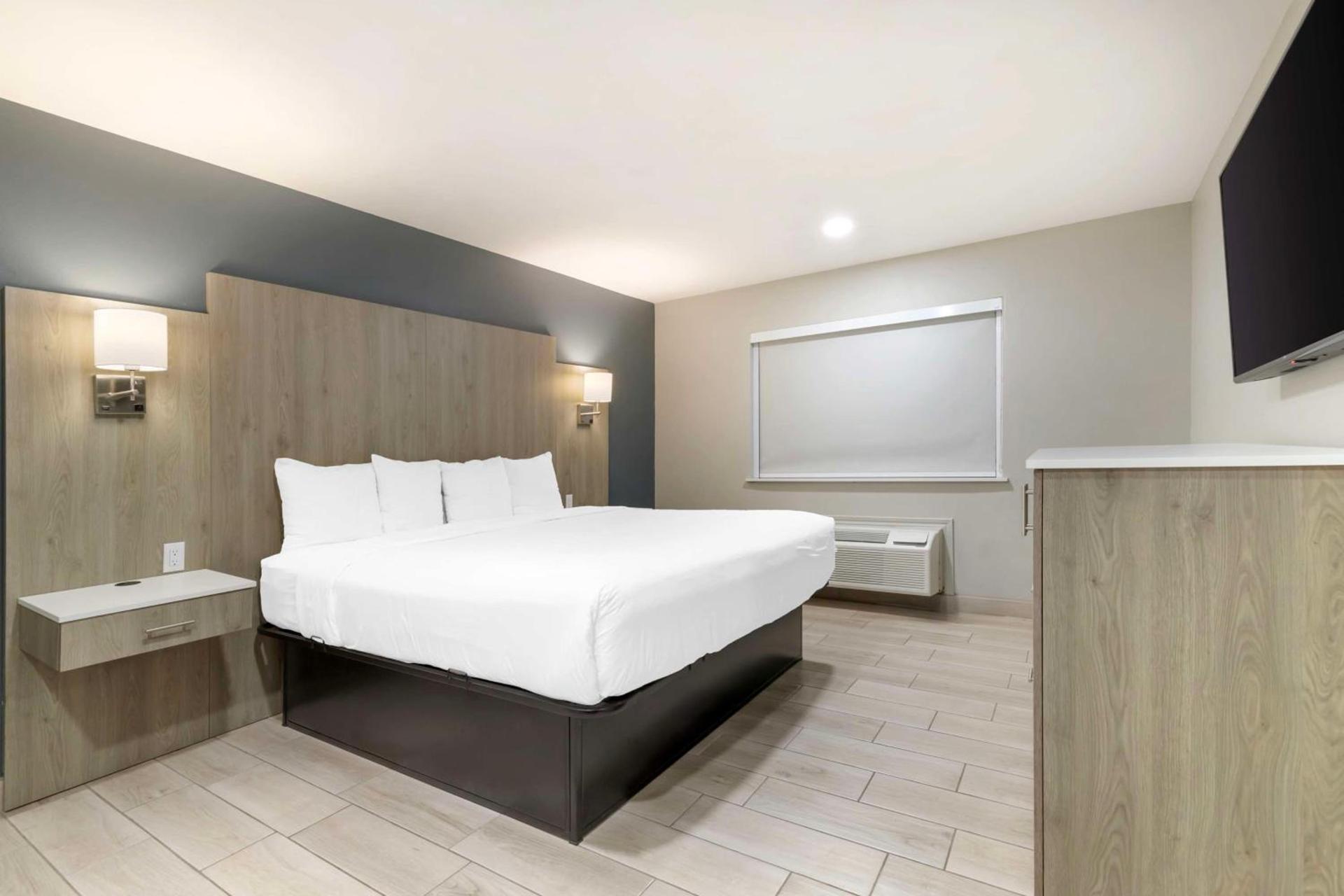 Best Western Plus Edinburg Inn & Suites photo 15