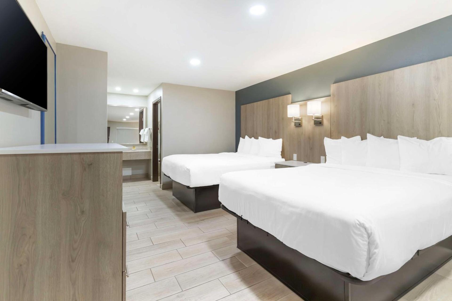 Best Western Plus Edinburg Inn & Suites photo 19