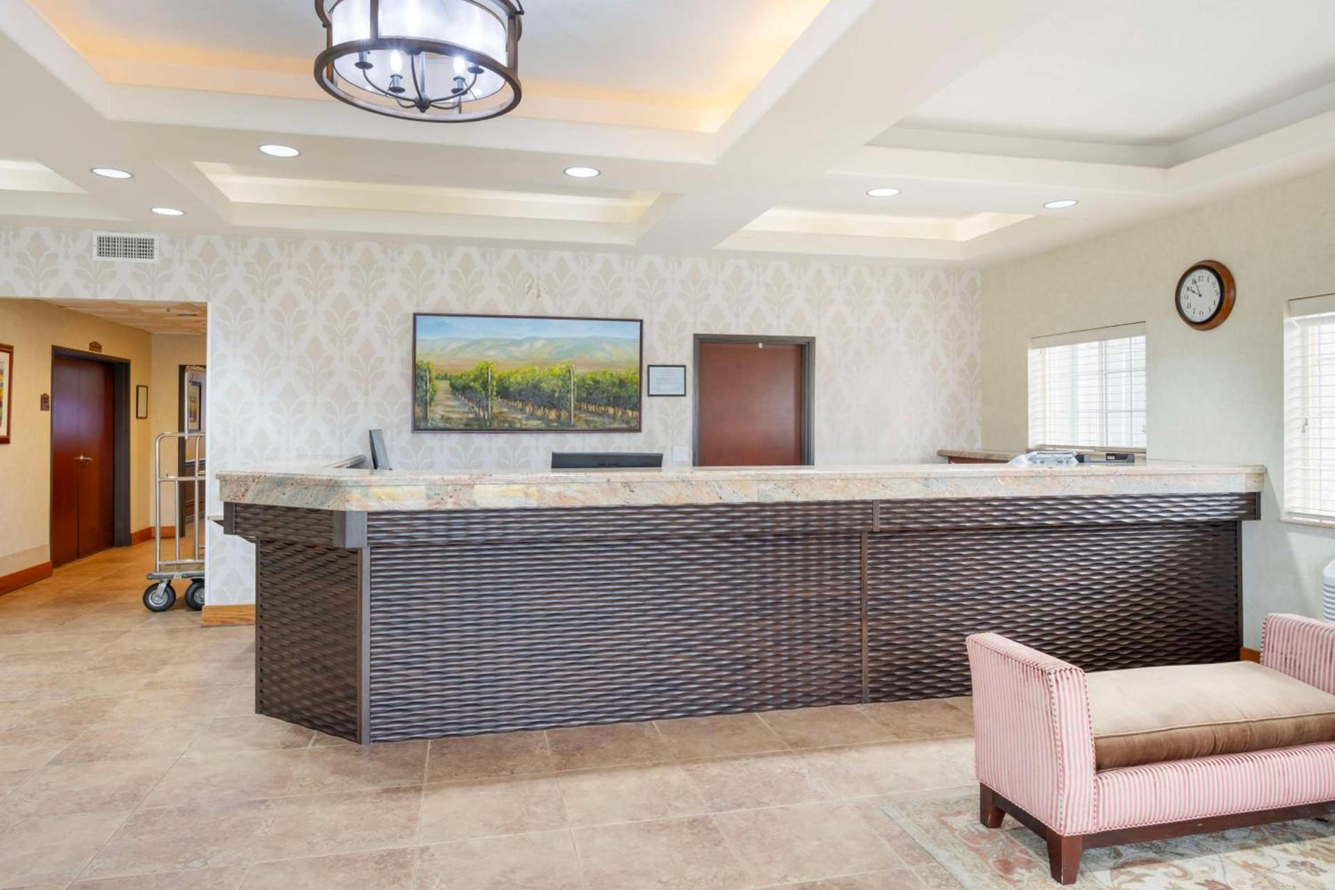 Best Western PLUS Walla Walla Suites Inn photo 2