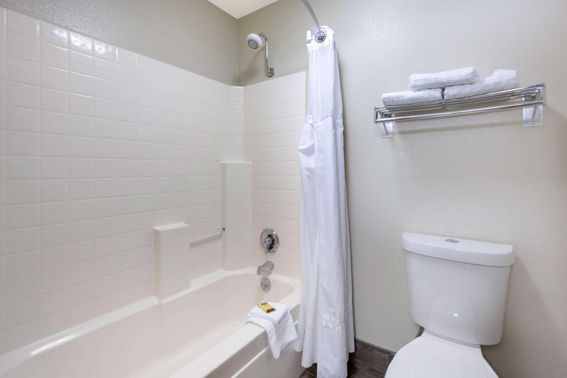 Best Western PLUS Walla Walla Suites Inn photo 24