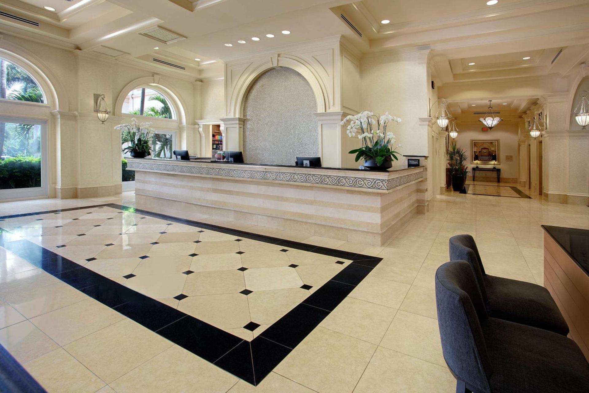 Hilton Naples photo 3