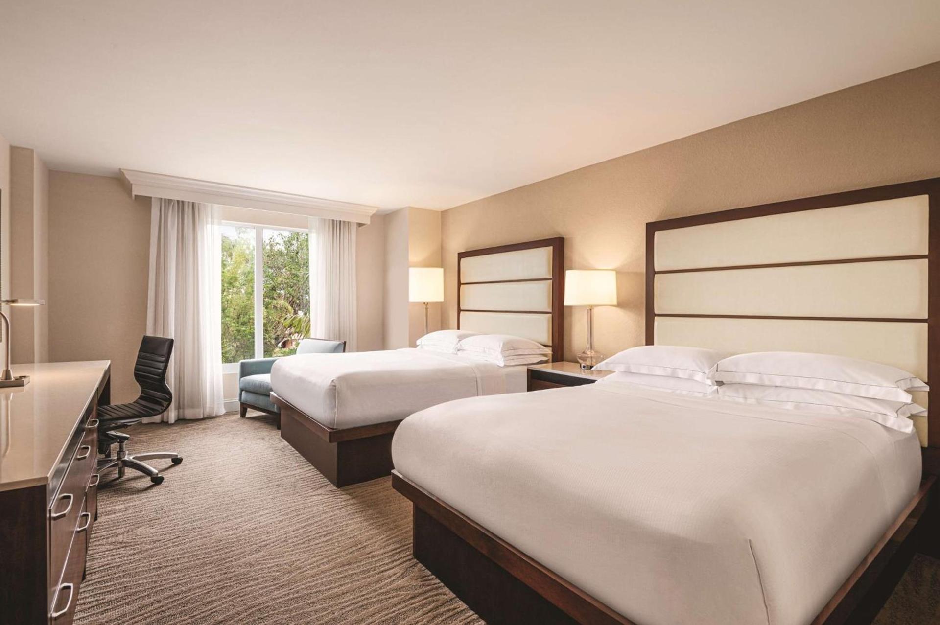 Hilton Naples photo 12