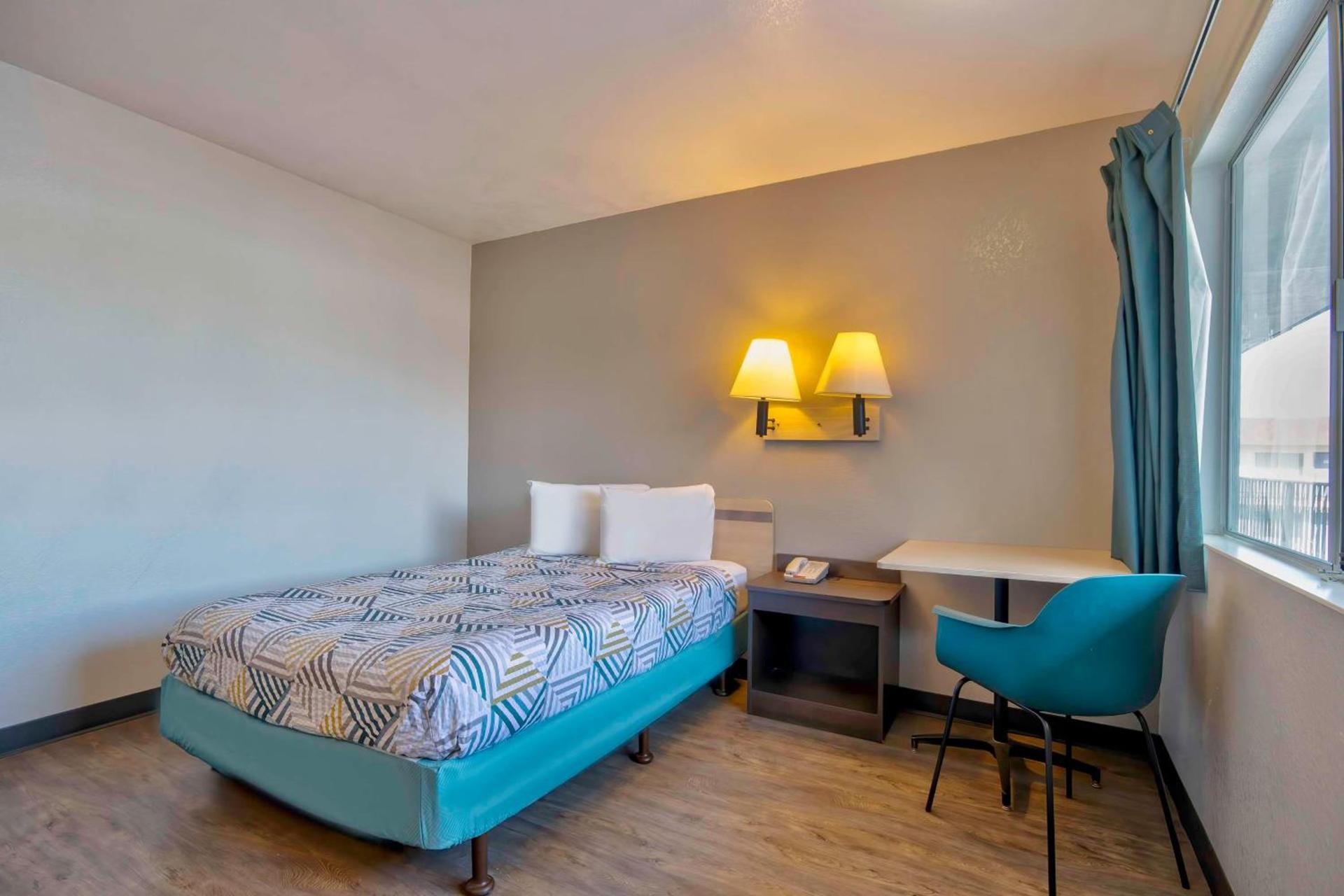 Motel 6-Farmington, NM photo 14