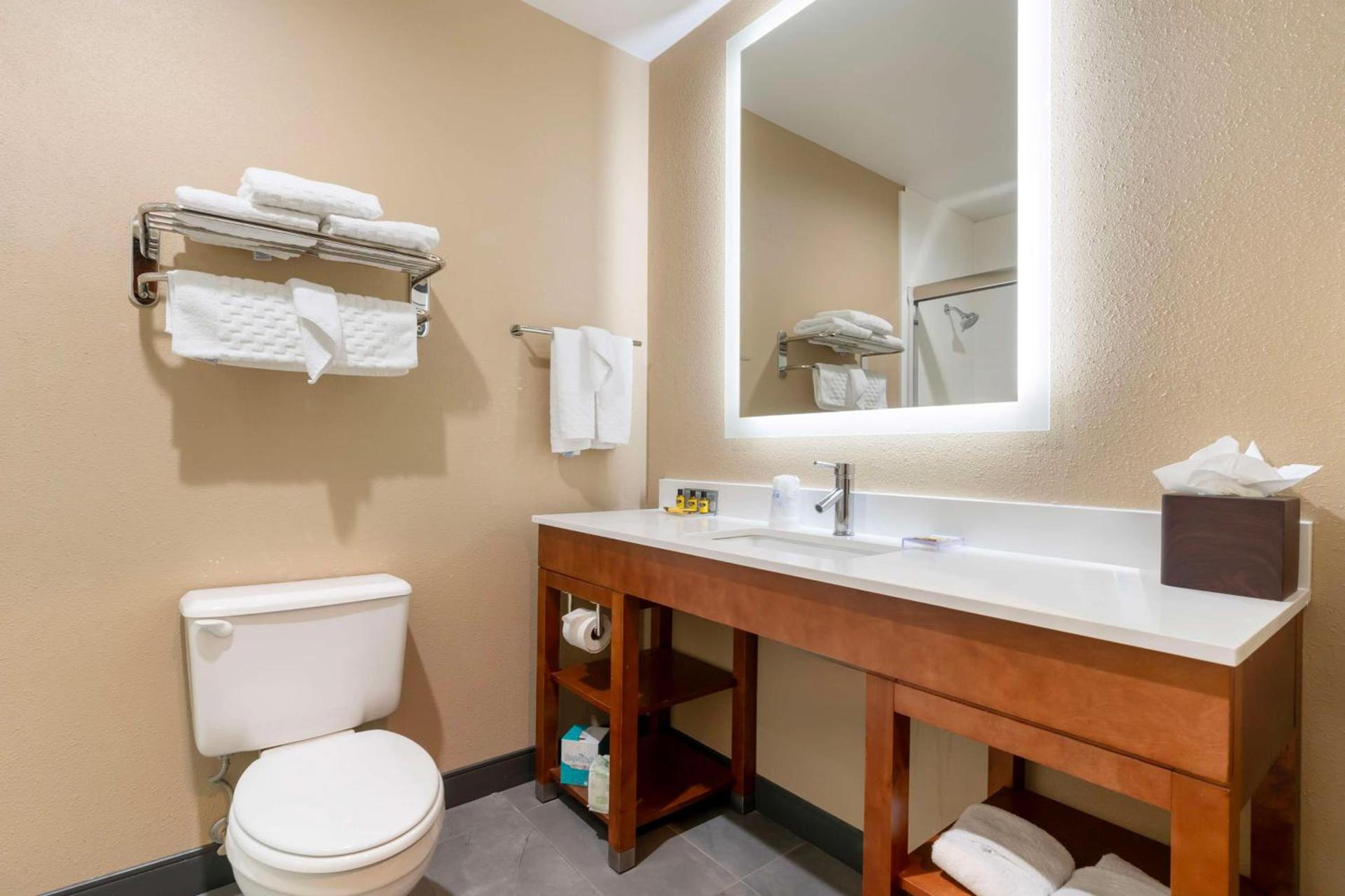 Best Western Bend North photo 22