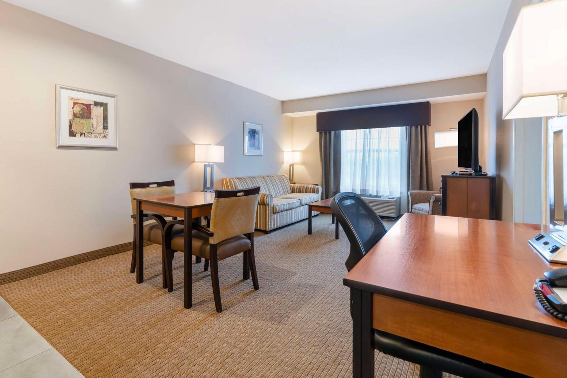 Best Western Bend North photo 37
