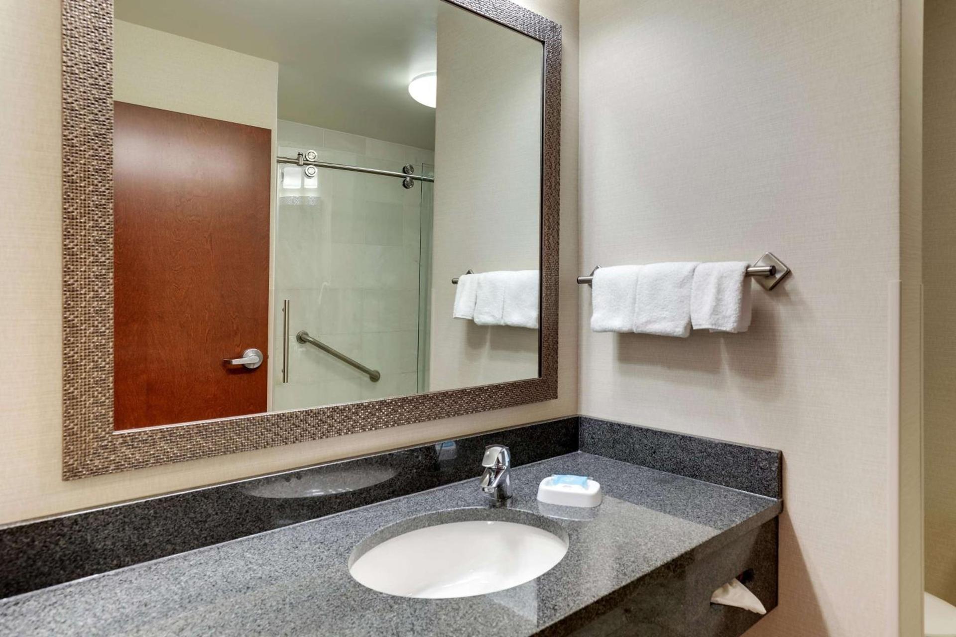 Drury Inn & Suites Independence Kansas City photo 26