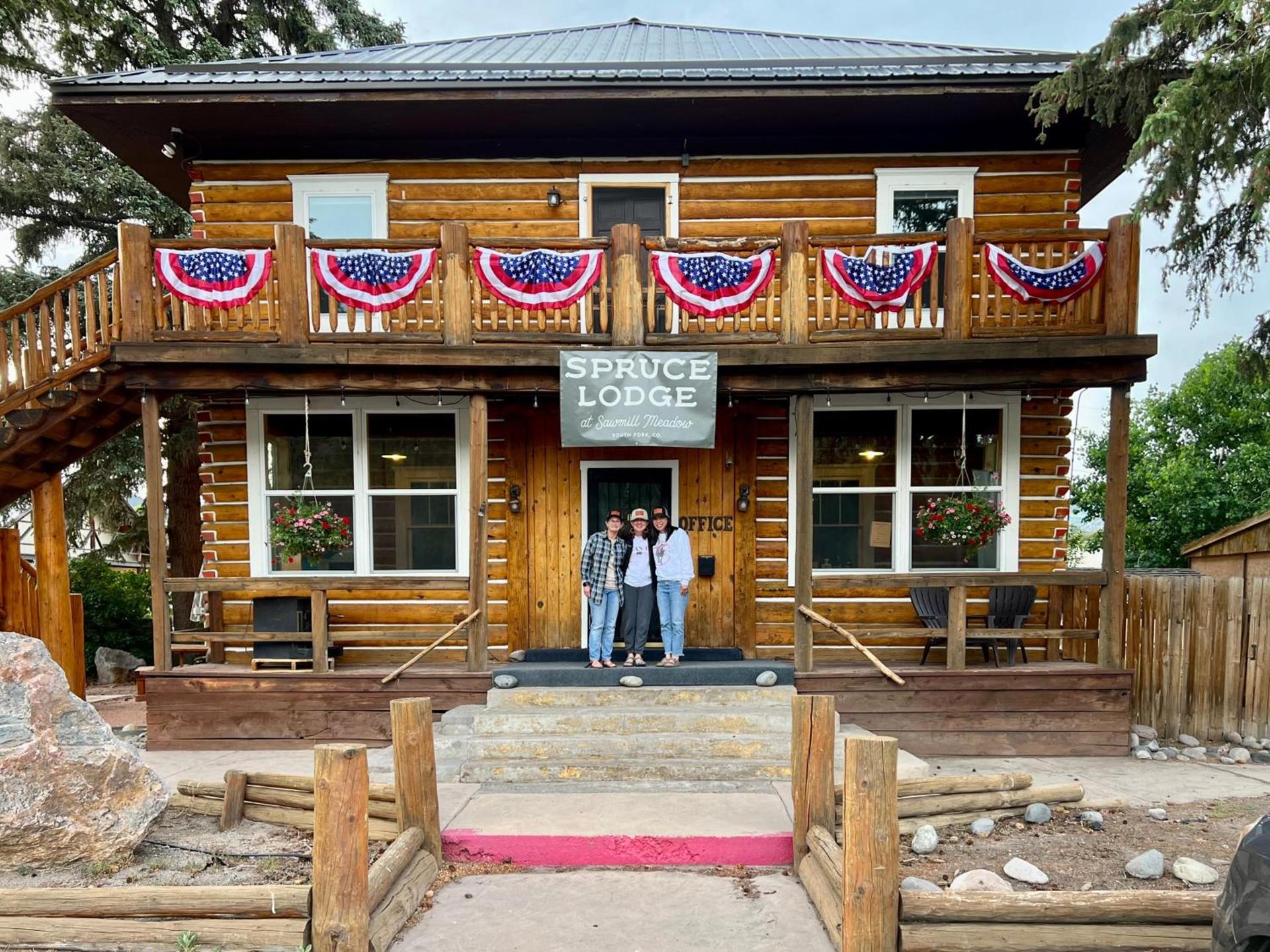 The Spruce Lodge photo 2