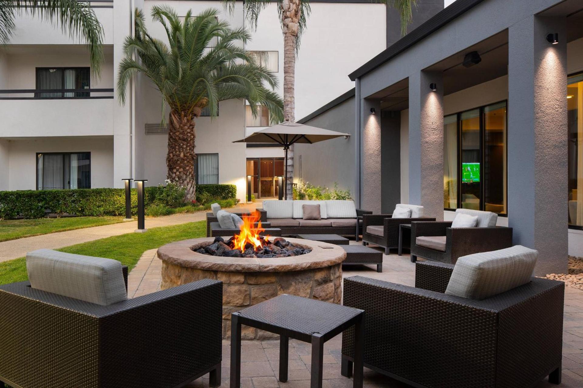 Courtyard by Marriott Fresno photo 5