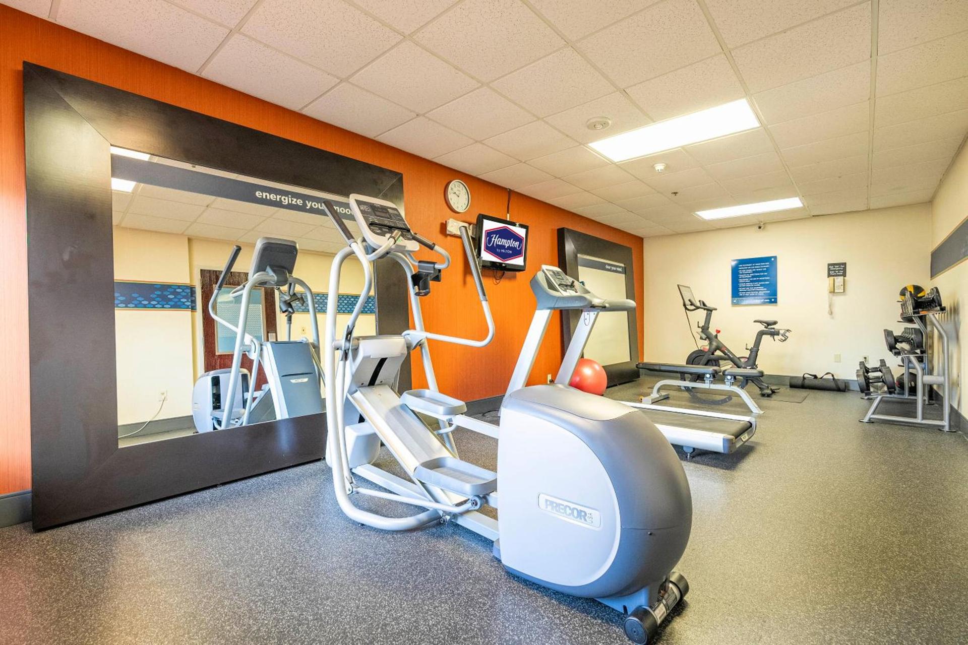 Hampton Inn by Hilton Spring Hill photo 25