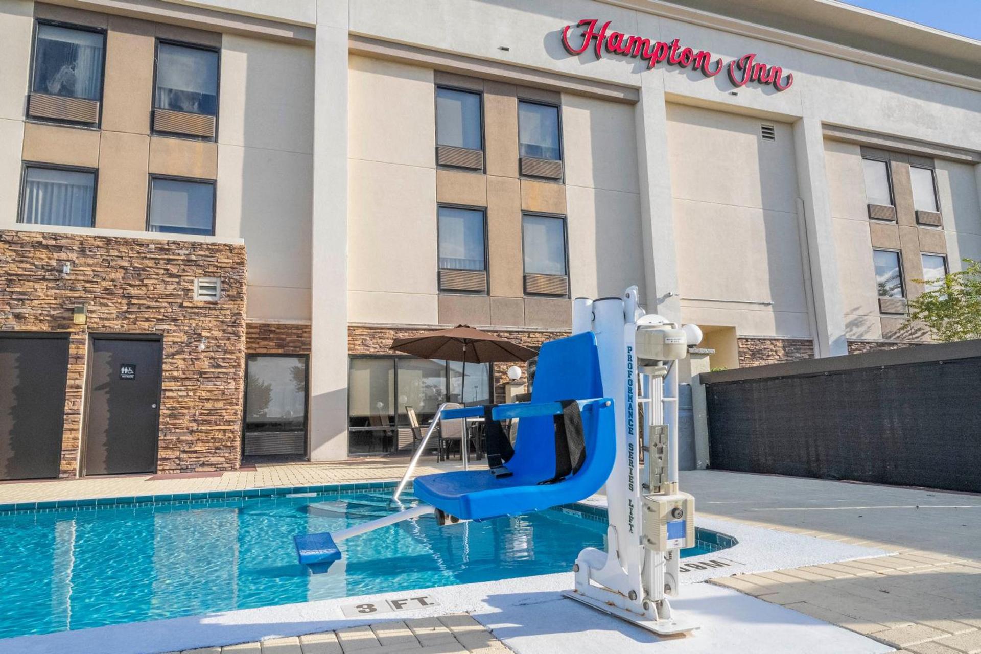 Hampton Inn by Hilton Spring Hill photo 40