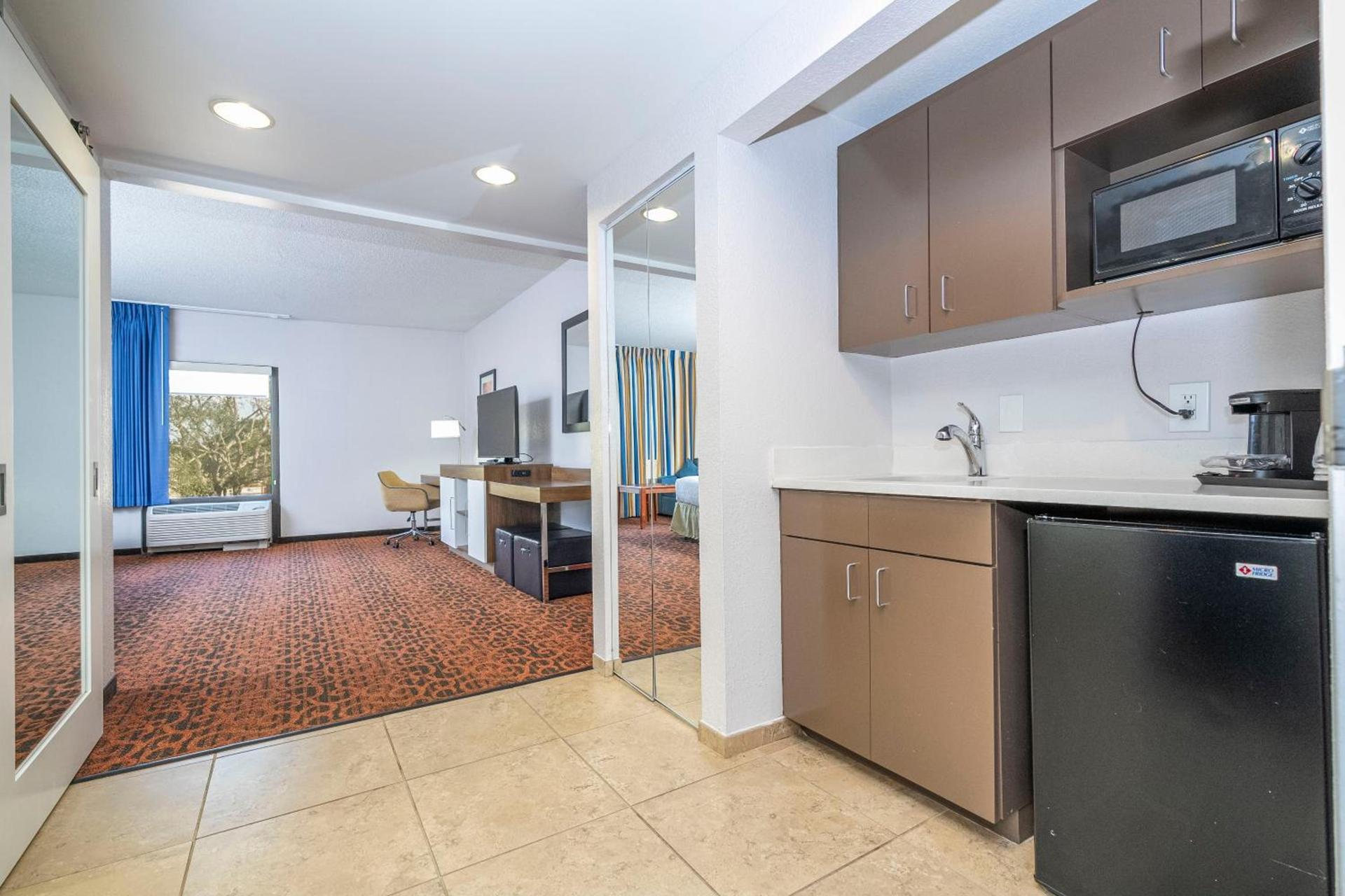 Hampton Inn by Hilton Spring Hill photo 46