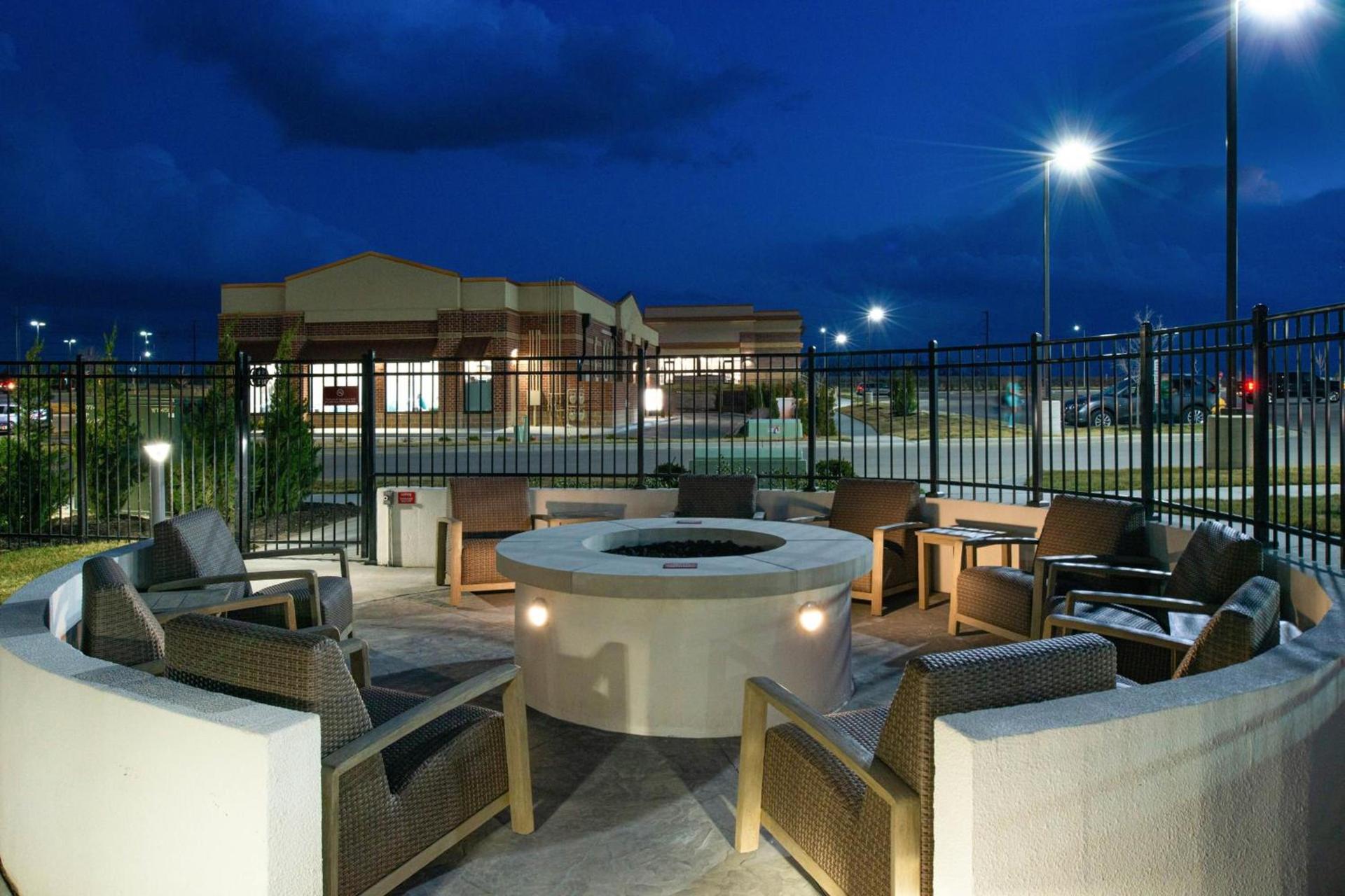Four Points by Sheraton Kansas City Olathe photo 12