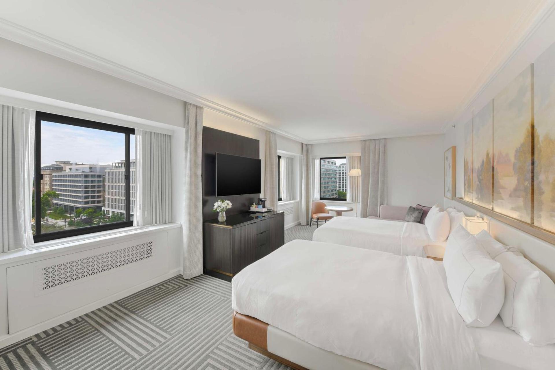 Capital Hilton photo 11