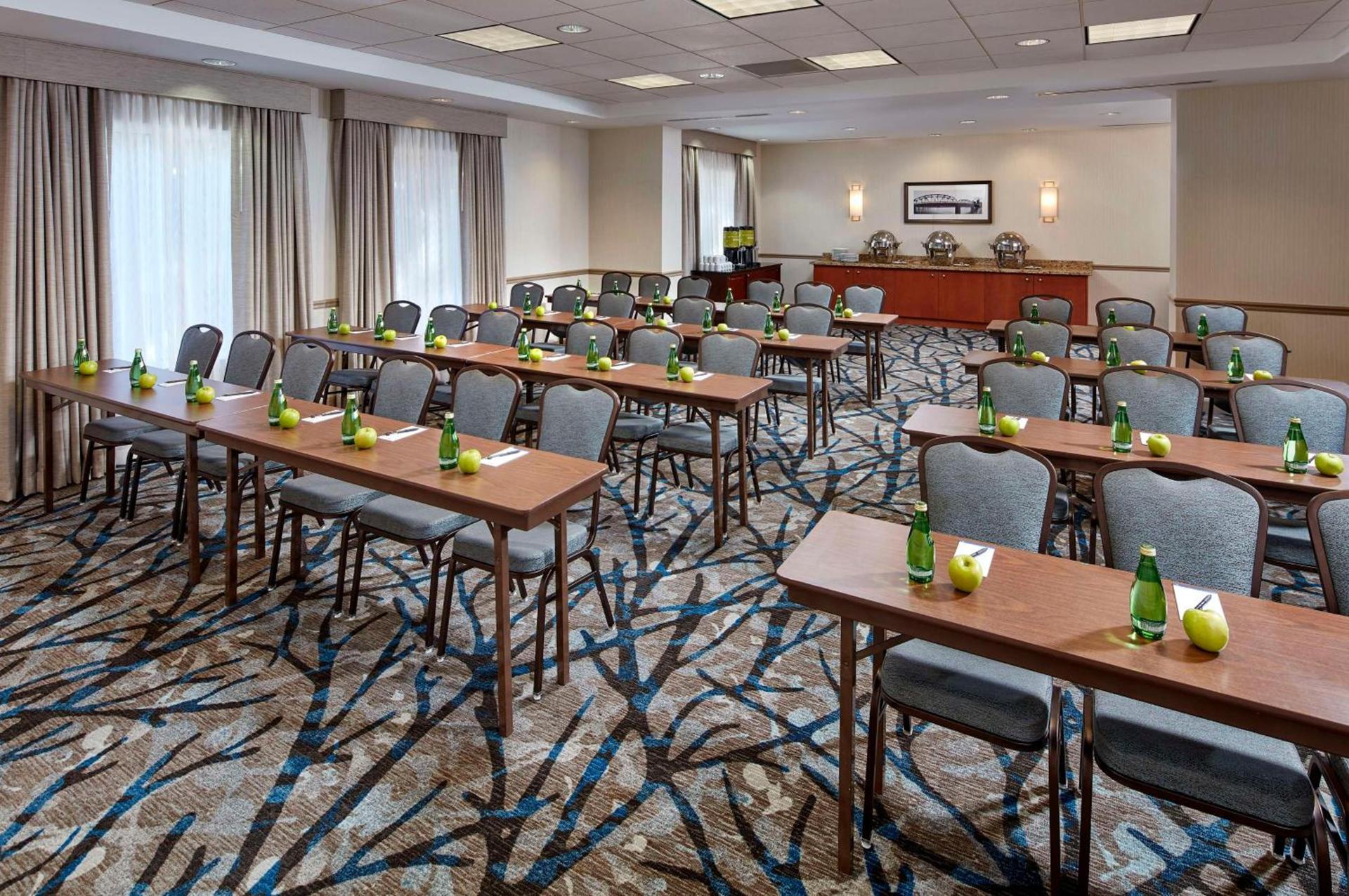 Hilton Garden Inn Portland Lake Oswego photo 20