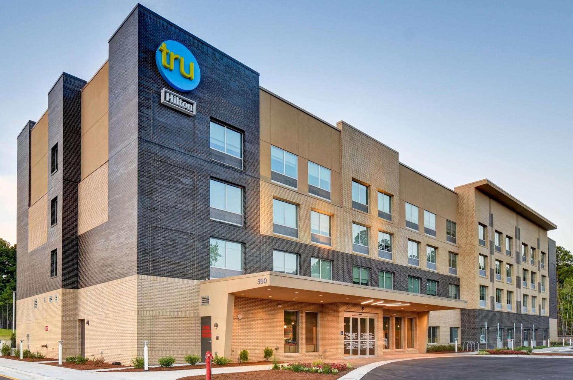 Tru By Hilton Raleigh Durham Airport photo 6