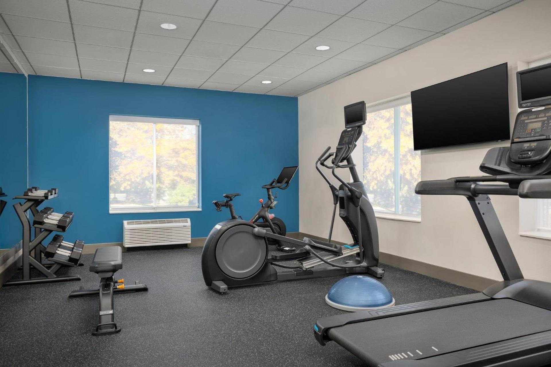 Holiday Inn Express Hotel & Suites Greensboro - Airport Area by IHG photo 46