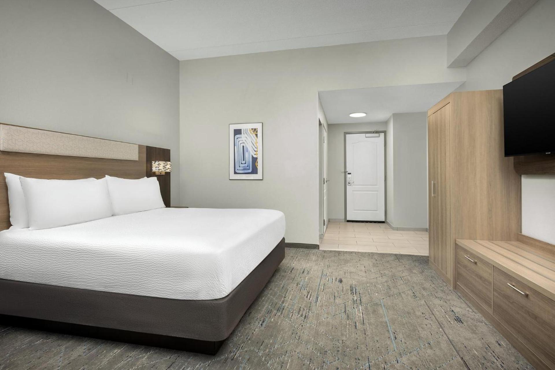 Holiday Inn Express Hotel & Suites Greensboro - Airport Area by IHG photo 31