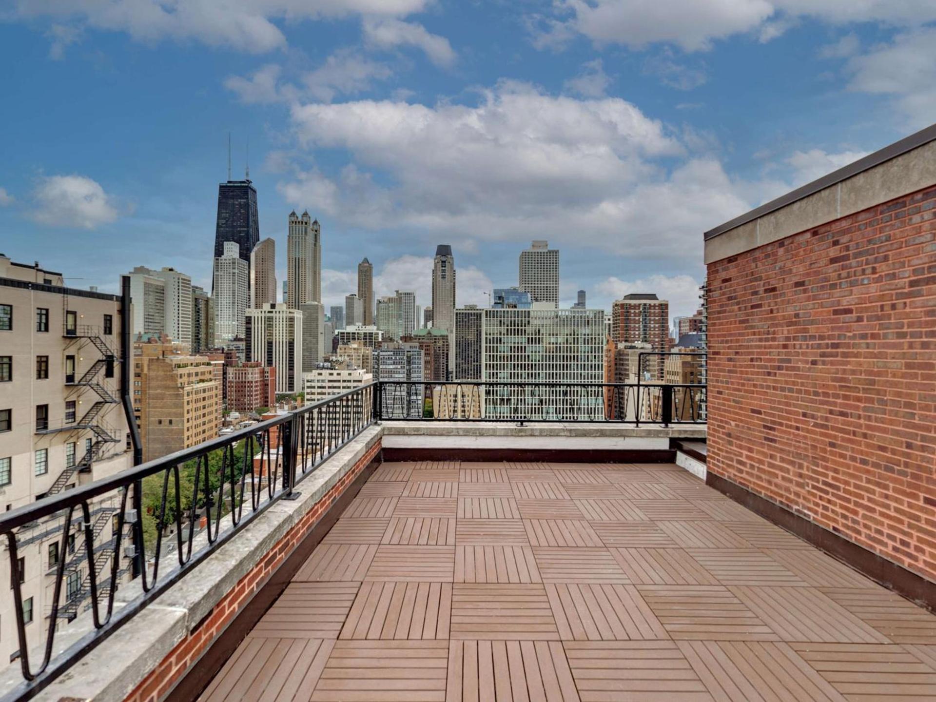 Ambassador Chicago, part of JdV by Hyatt photo 5