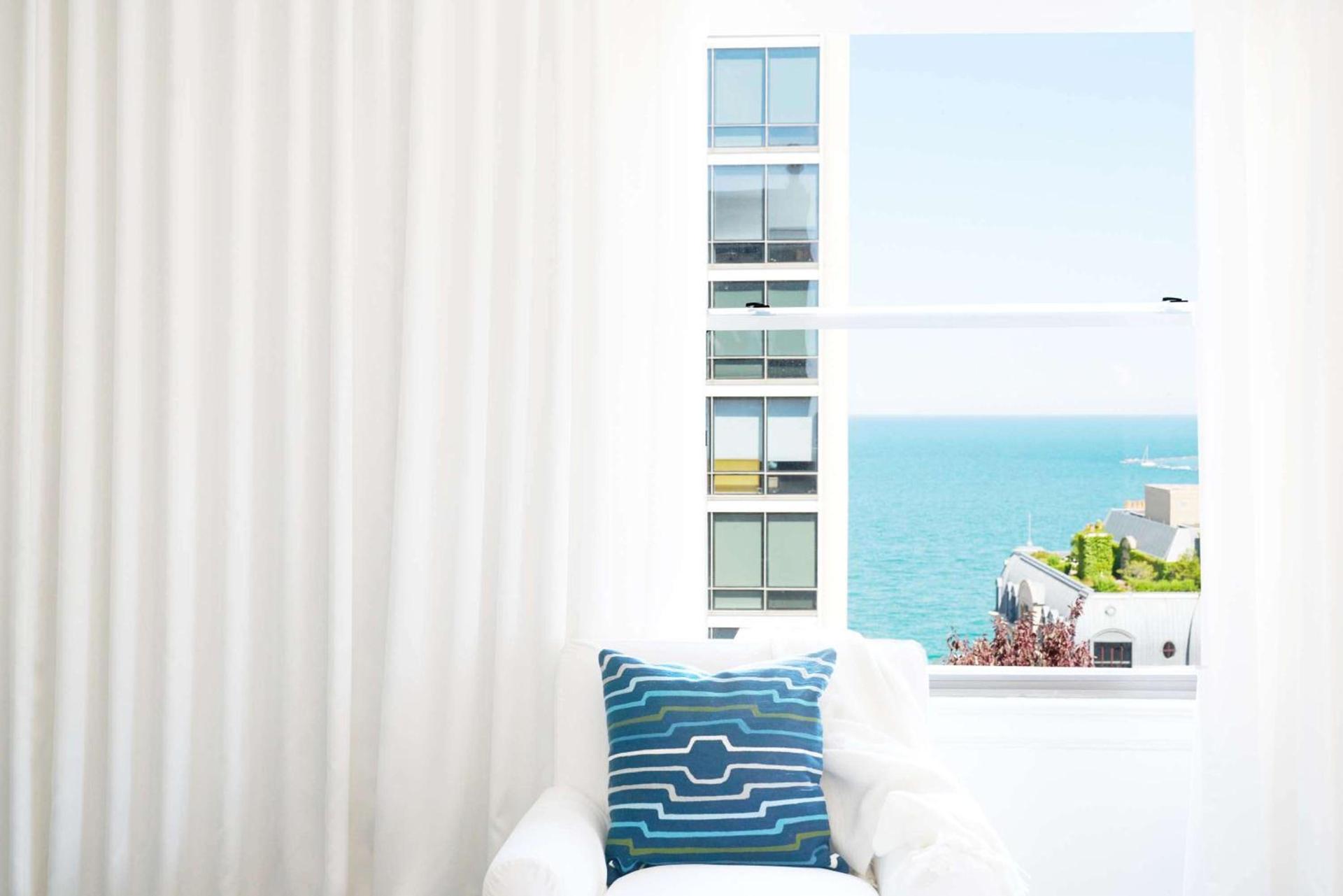 Ambassador Chicago, part of JdV by Hyatt photo 14
