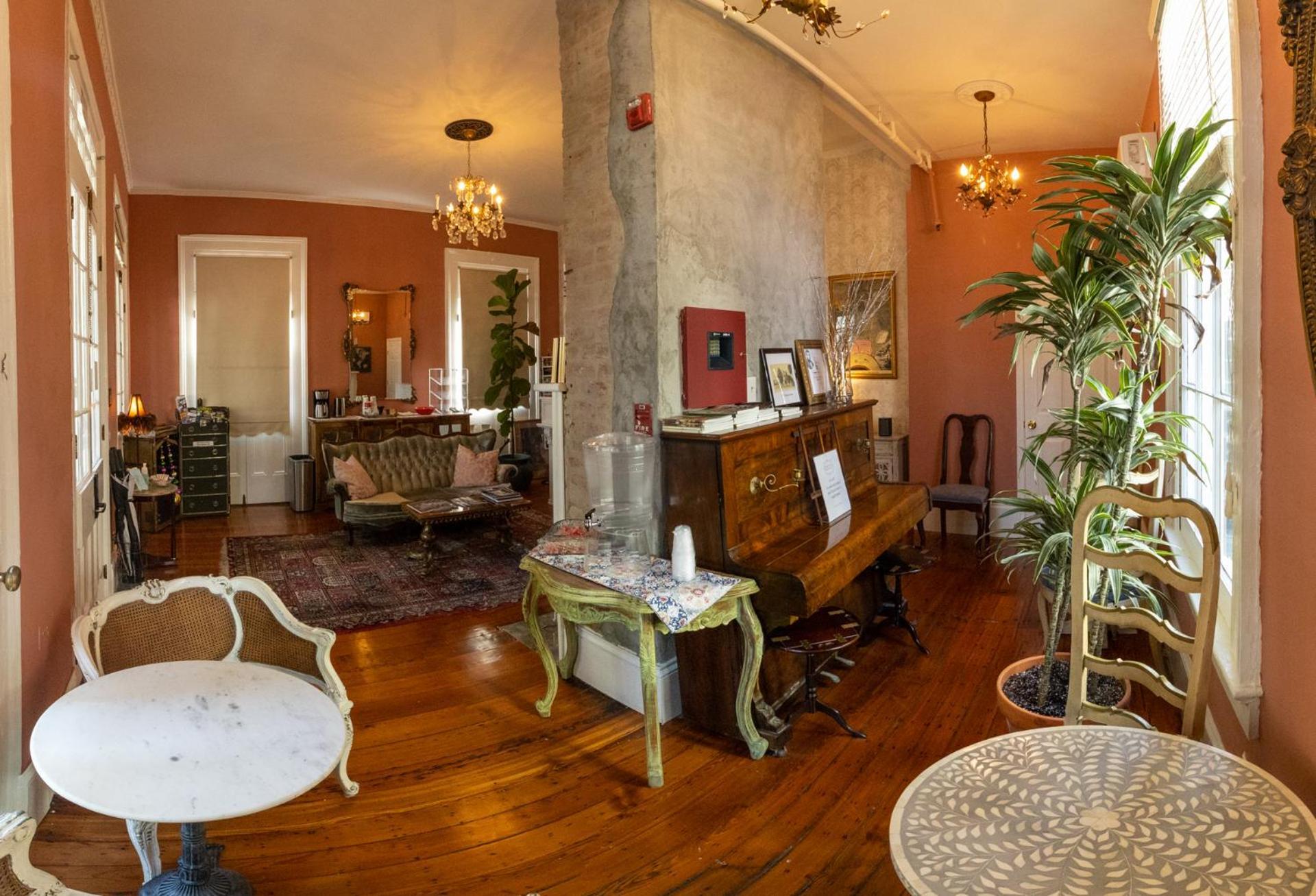 Rathbone Mansions New Orleans photo 5