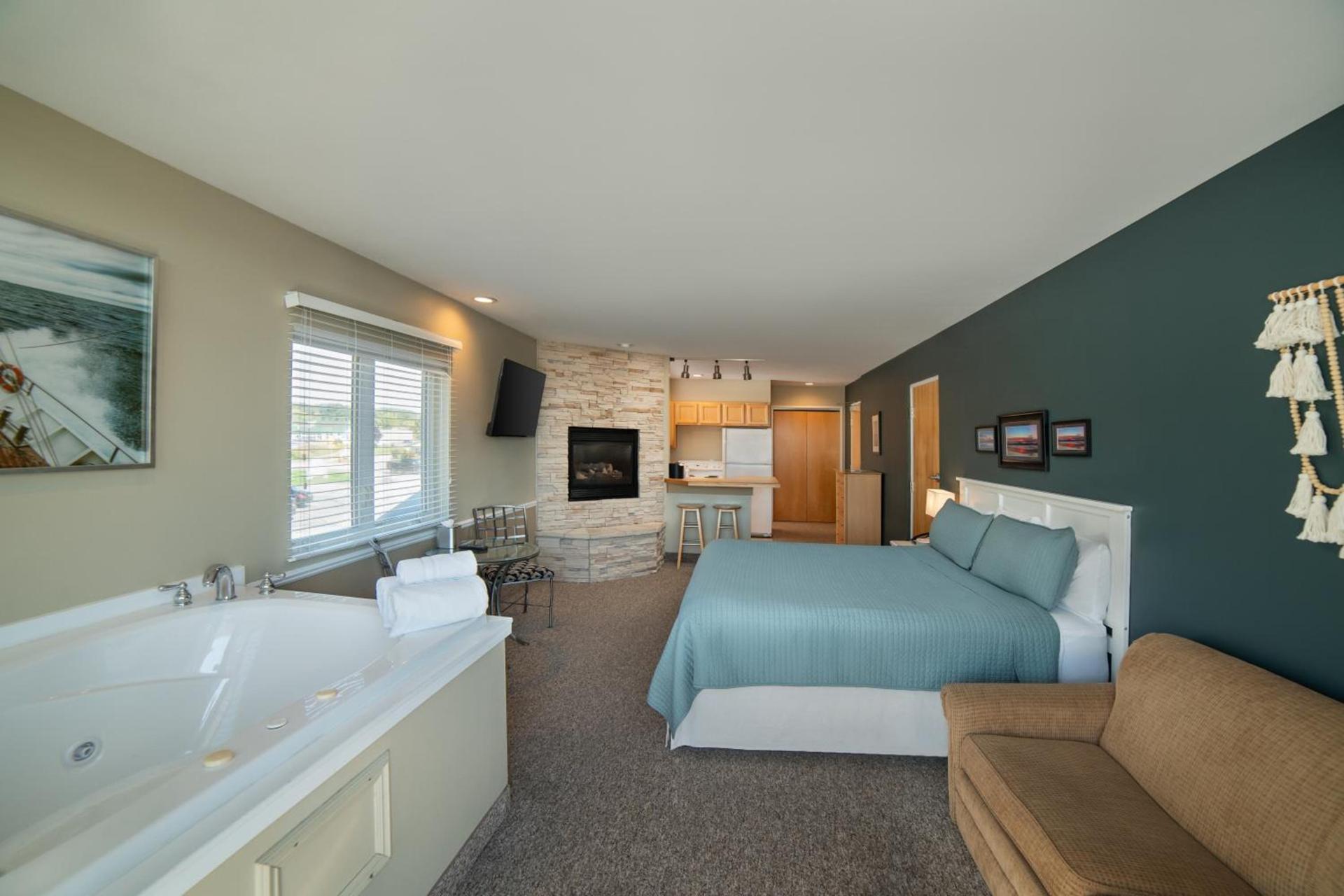 Weathervane Inn photo 65