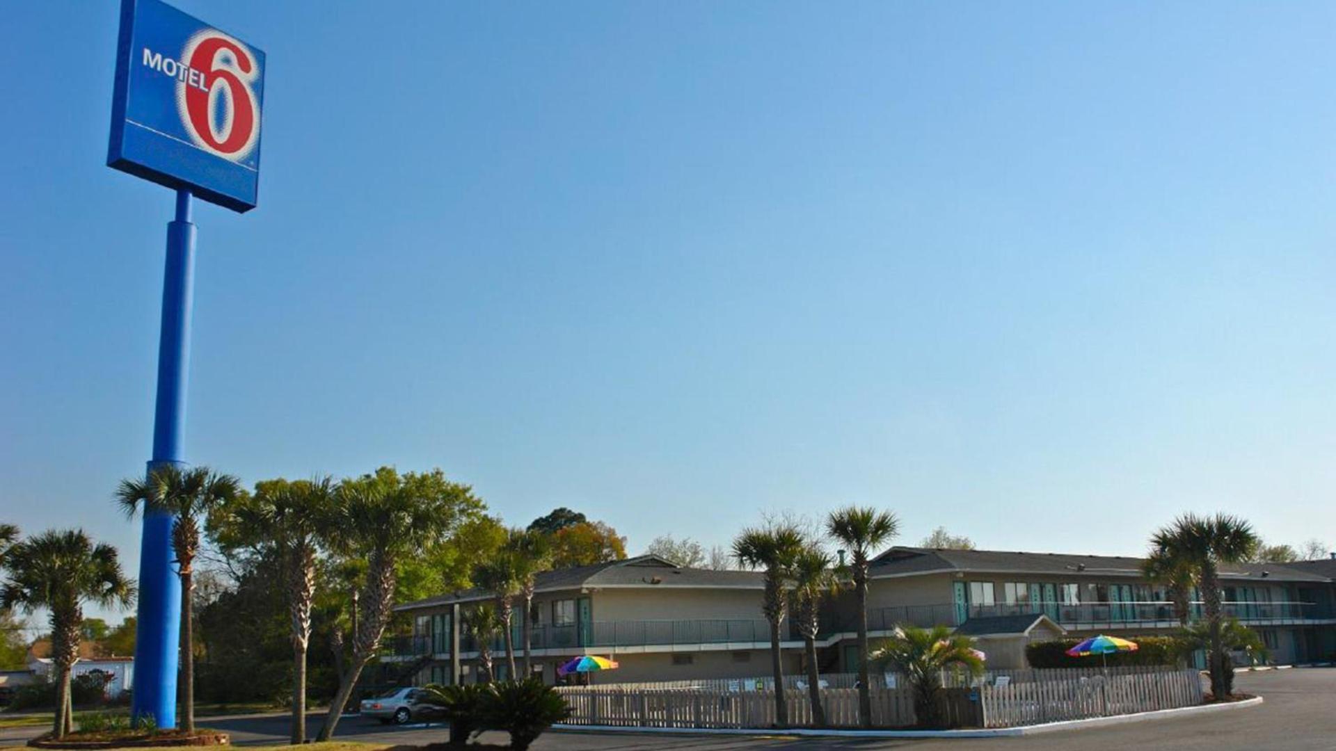 Motel 6 - Pensacola West photo 9