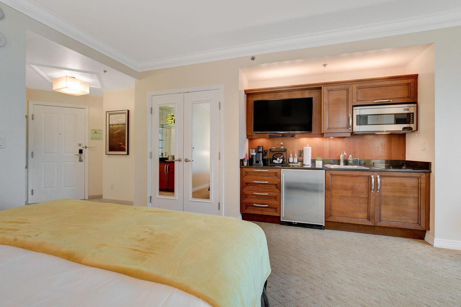 Sin City Suite @ MGM Signature photo 37