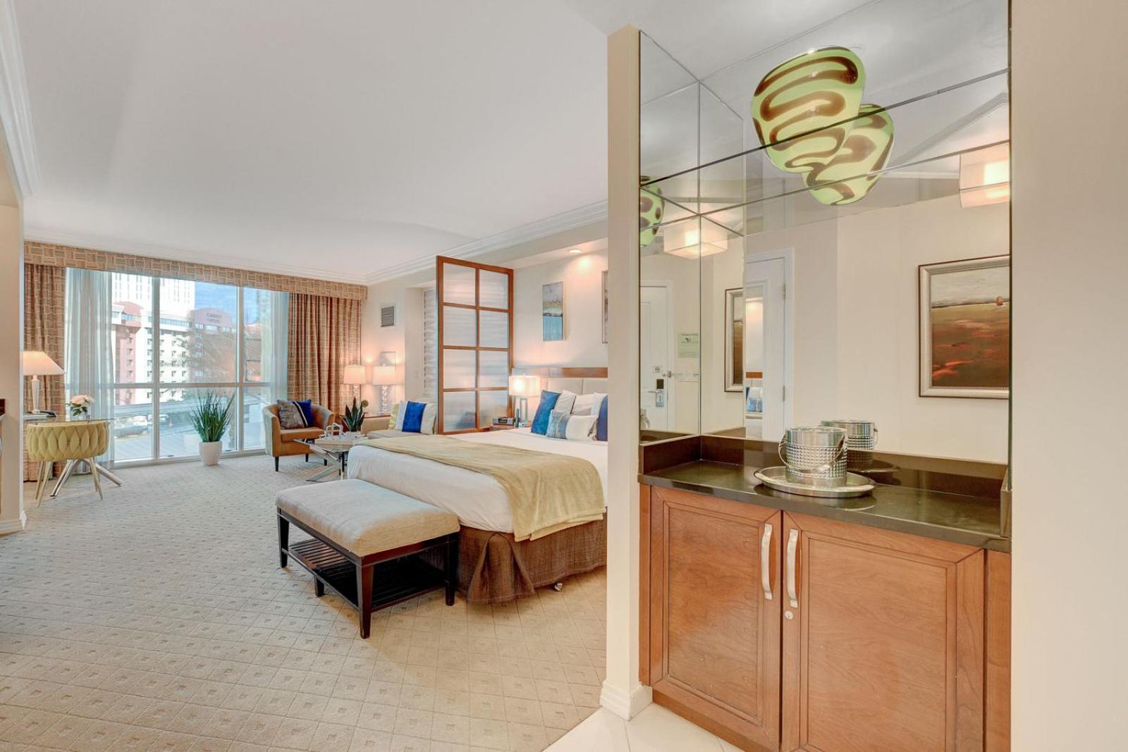 Sin City Suite @ MGM Signature photo 20