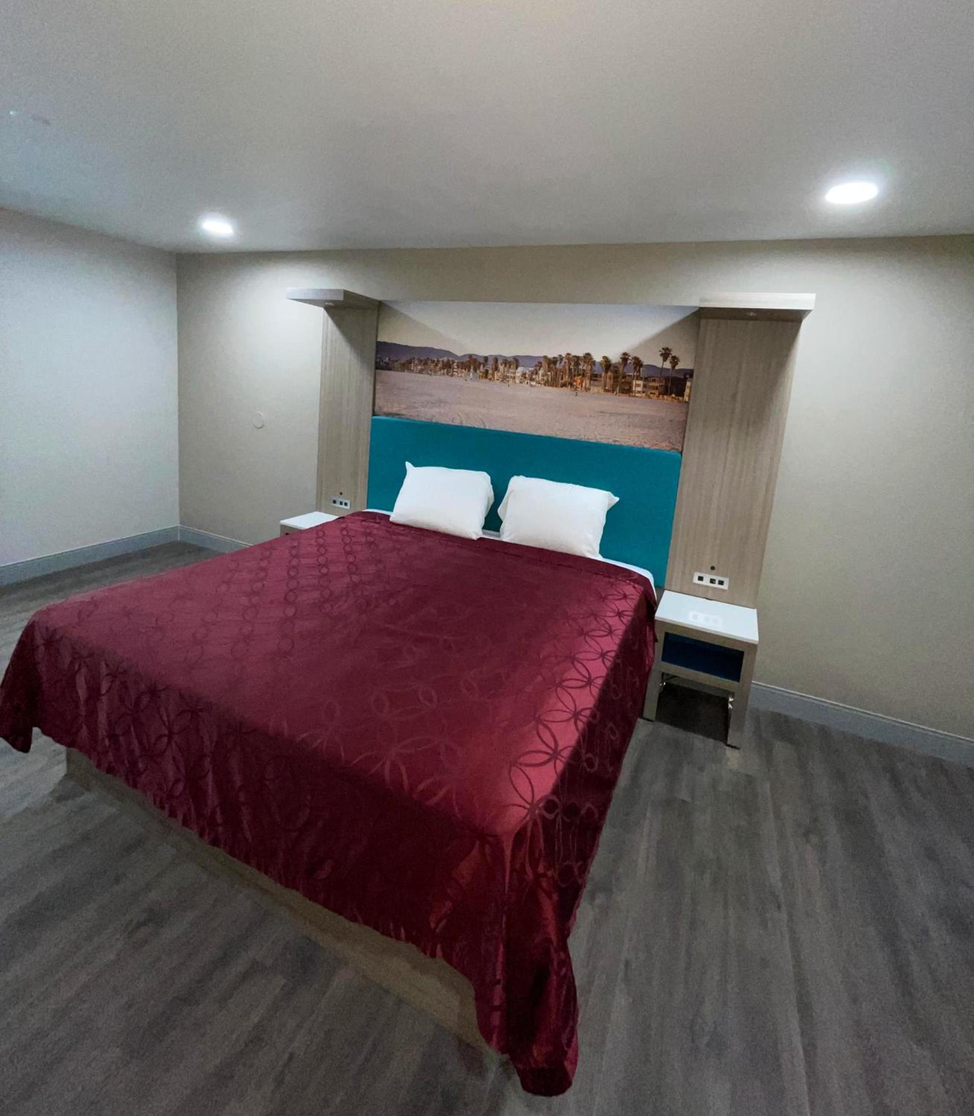 New Star Inn El Monte, CA - Los Angeles photo 4