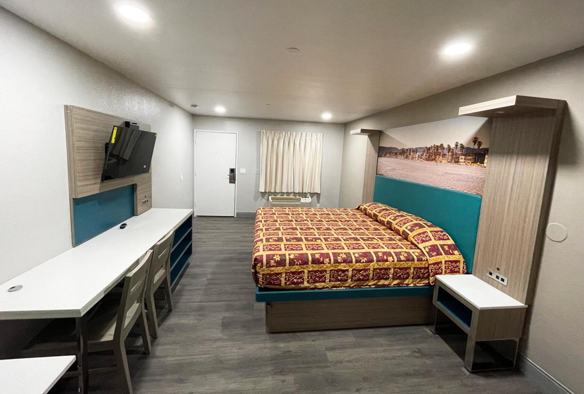 New Star Inn El Monte, CA - Los Angeles photo 6