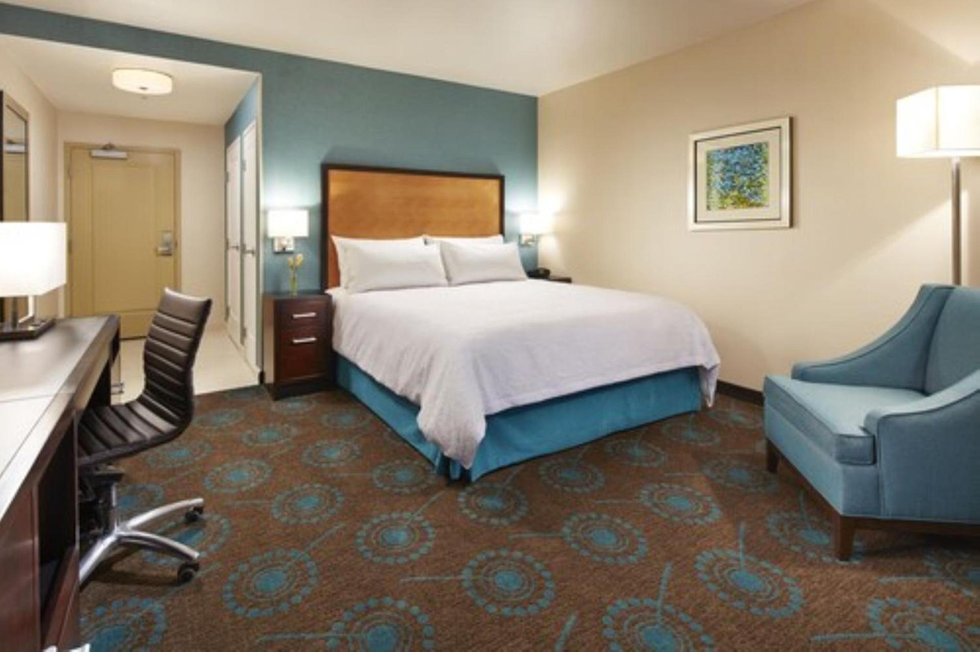 Hampton Inn San Diego Mission Valley photo 26