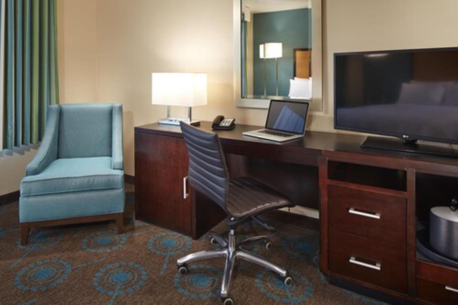 Hampton Inn San Diego Mission Valley photo 29