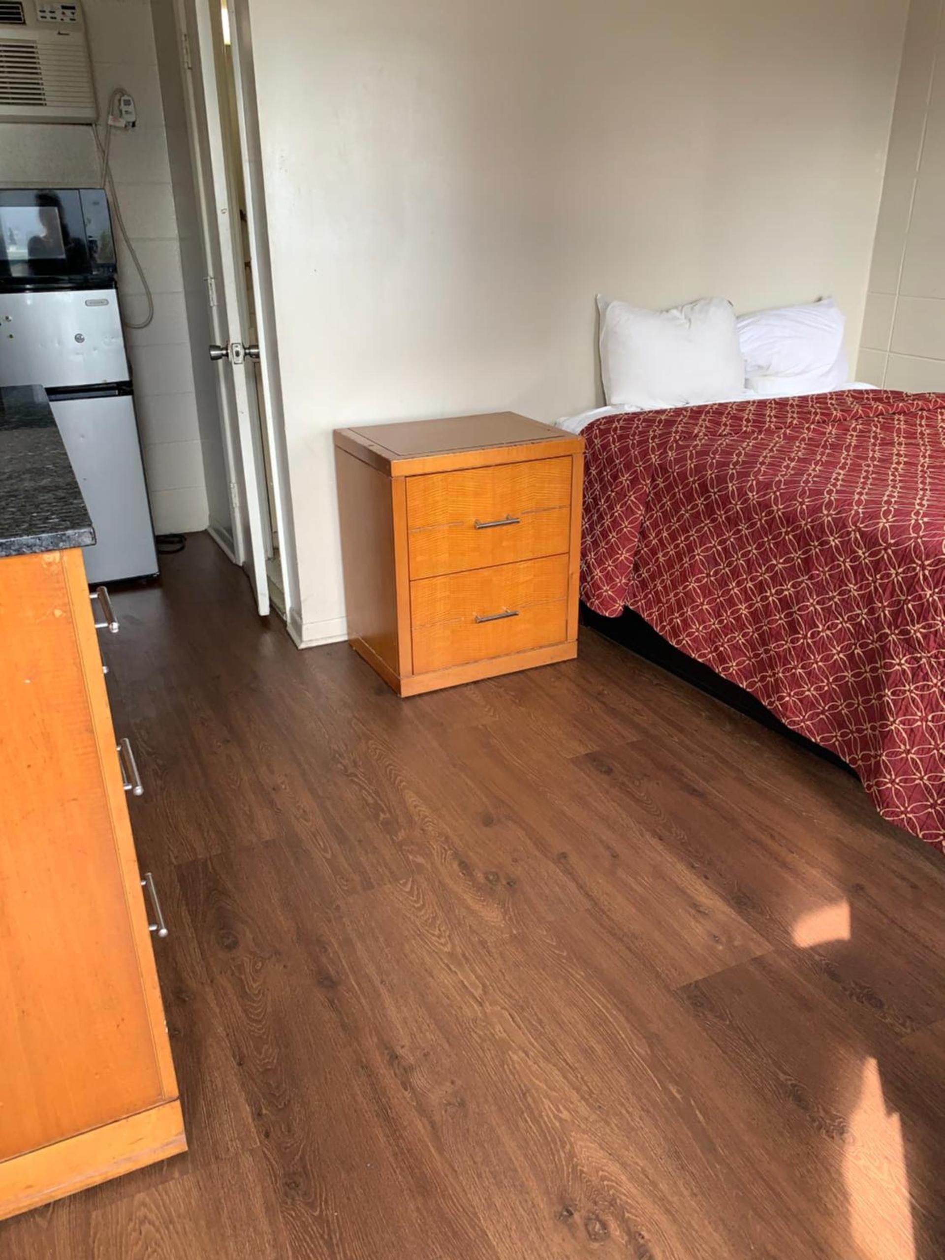 Wayfarer Motel photo 12
