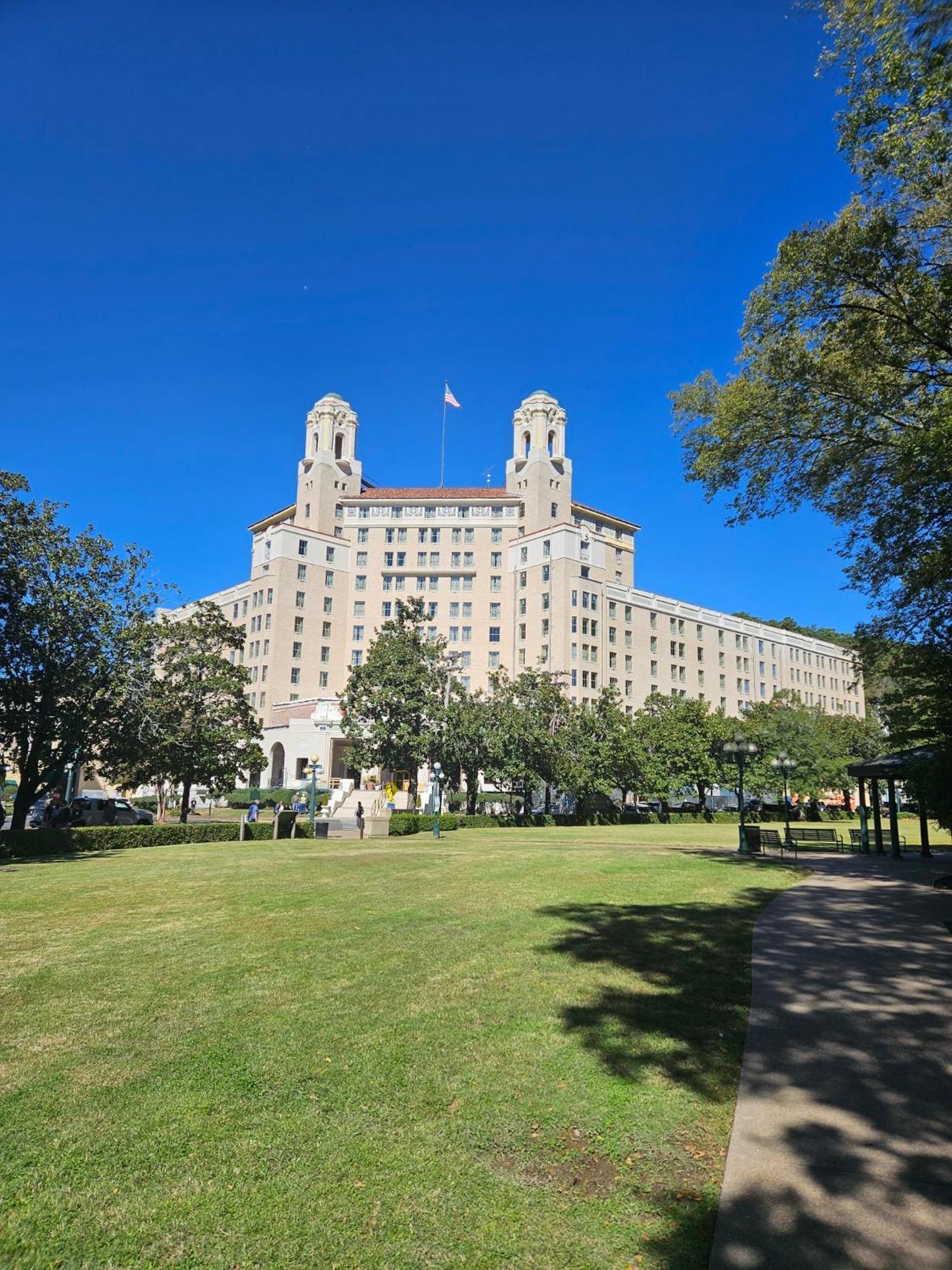 Arlington Resort Hotel & Spa — hotel in Hot Springs