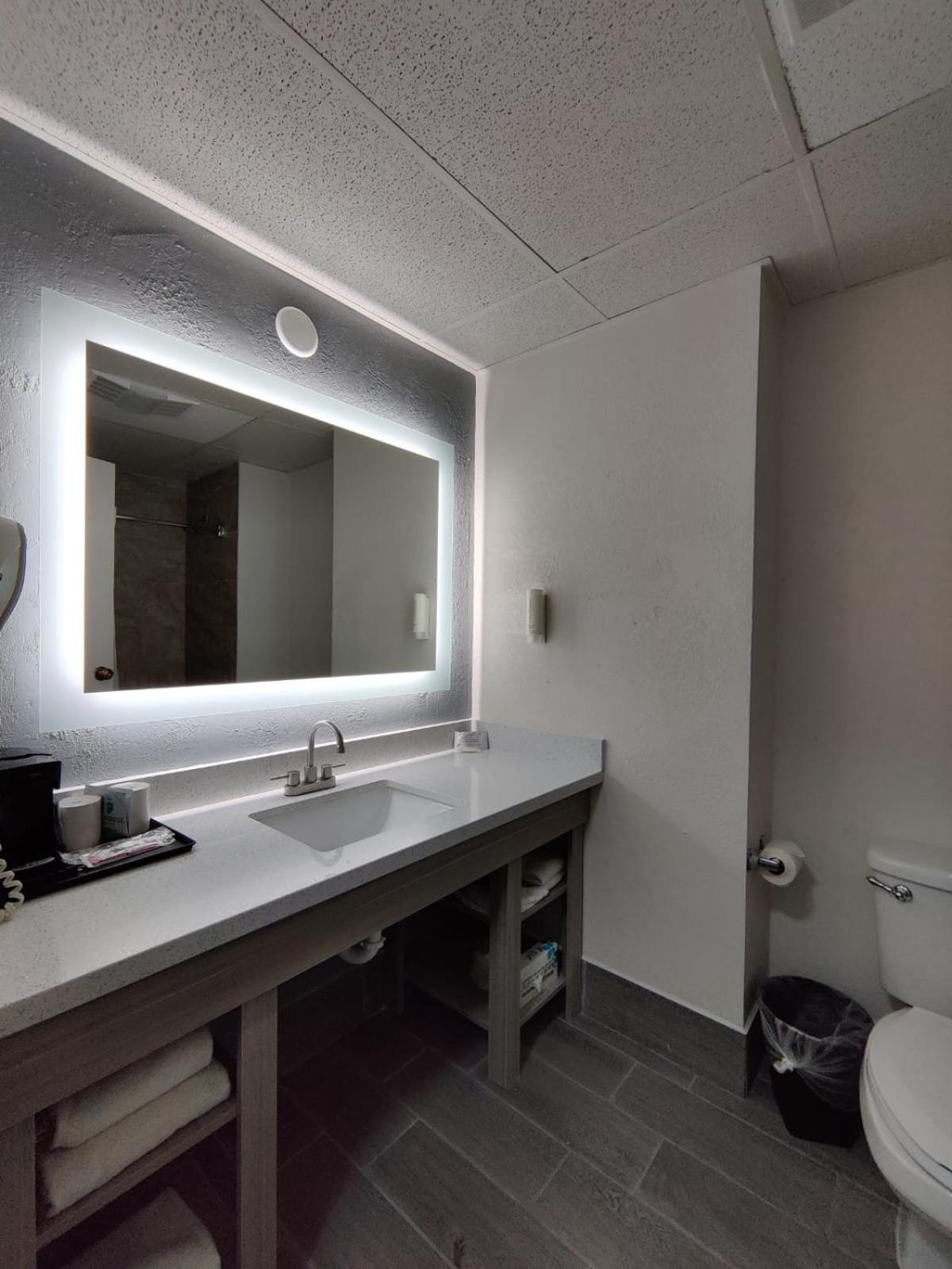 Suburban Studios Salt Lake City Airport photo 21
