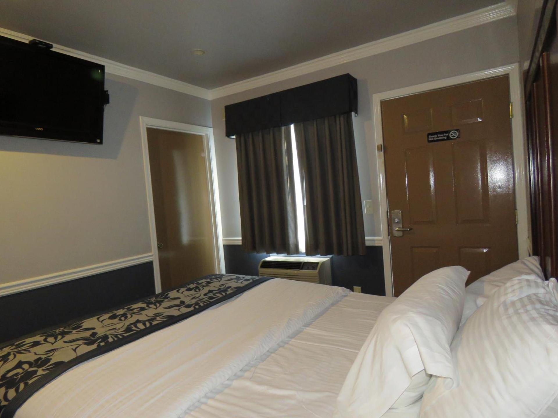 La Bonita Inn Motel photo 19