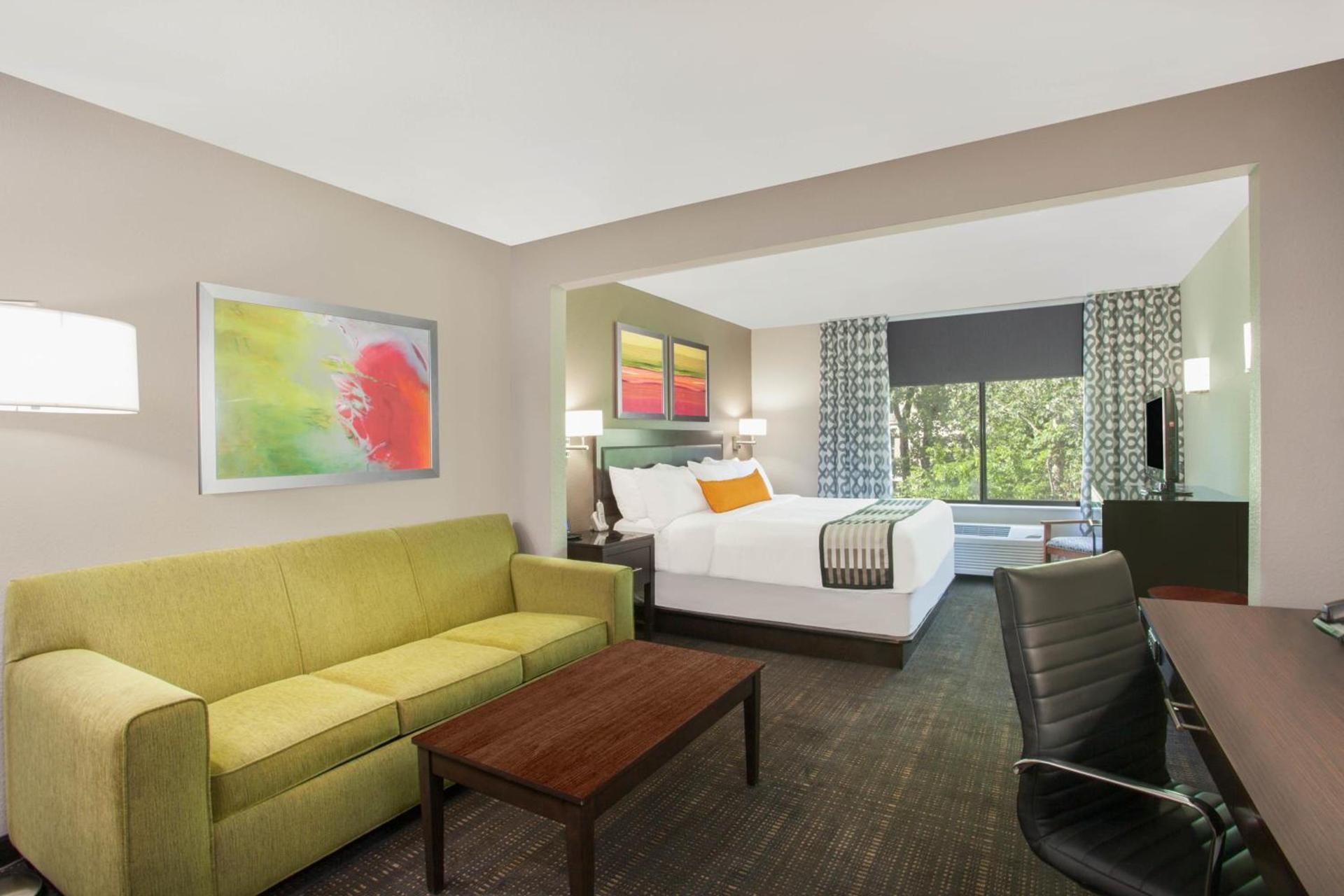 Wingate by Wyndham Columbia photo 7