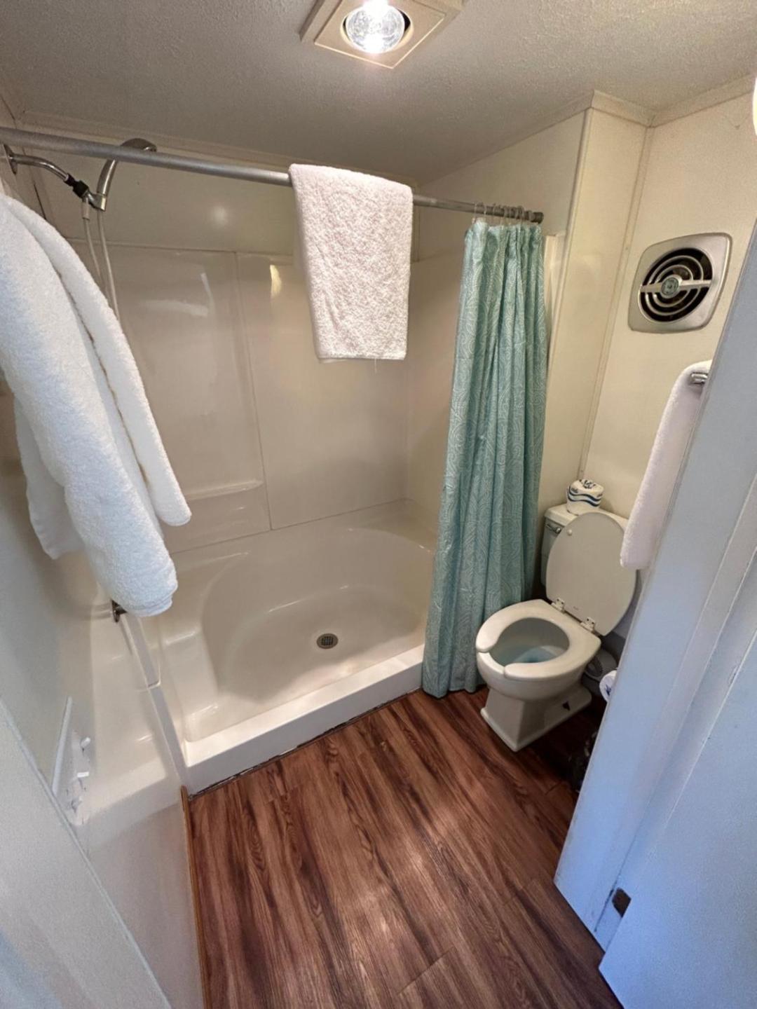 Valley Inn and Suites photo 21